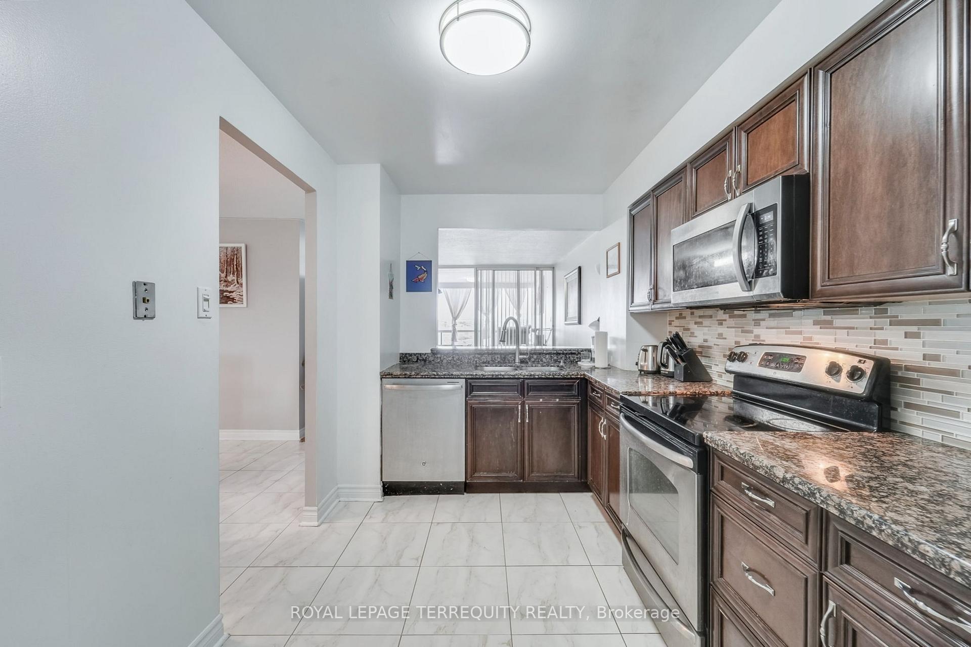Photo 18 of Unit 1107, 8501 Bayview Avenue, Richmond Hill, Doncrest — HOMEH