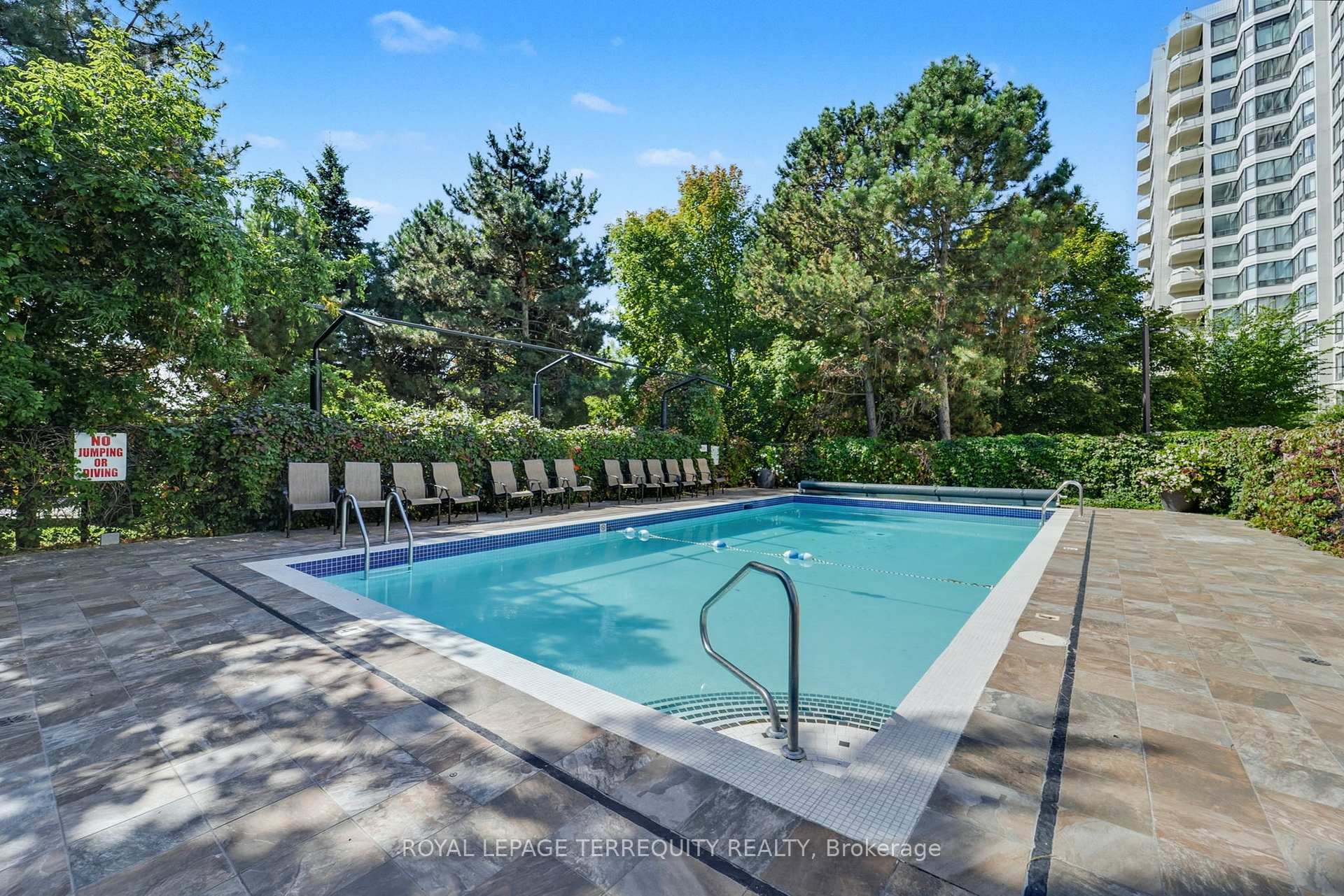 Photo 41 of Unit 1107, 8501 Bayview Avenue, Richmond Hill, Doncrest — HOMEH