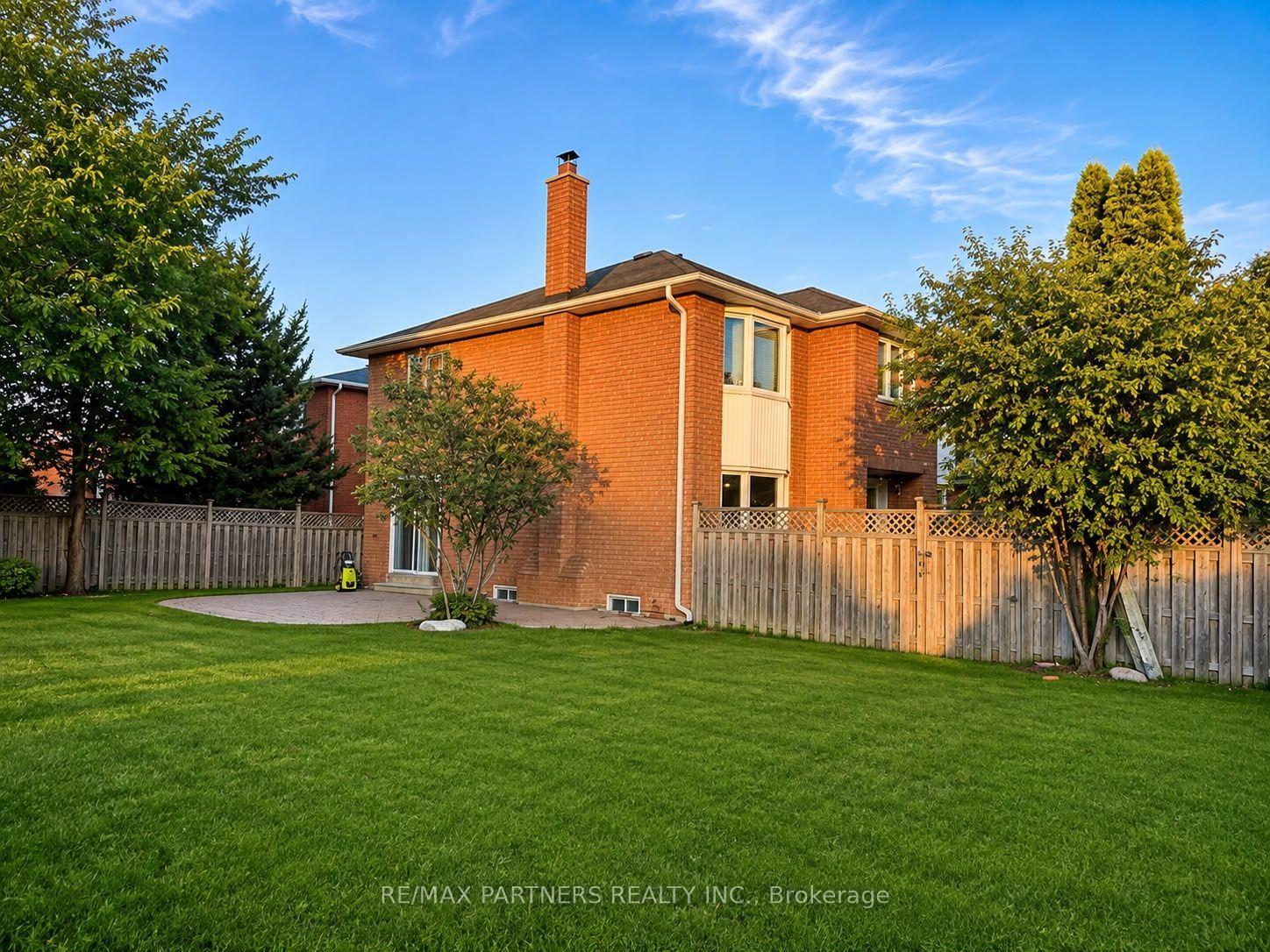Photo 4 of 2 Glenhurst Road, Richmond Hill, Doncrest — HOMEH