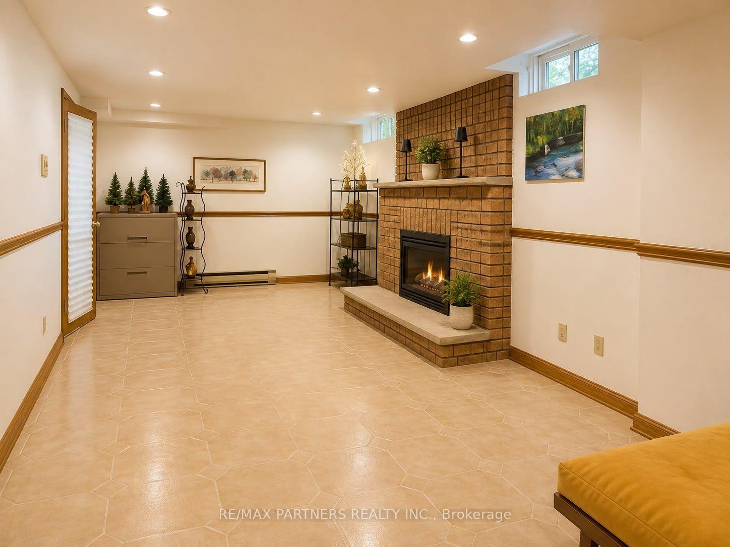 Photo 5 of 2 Glenhurst Road, Richmond Hill, Doncrest — HOMEH