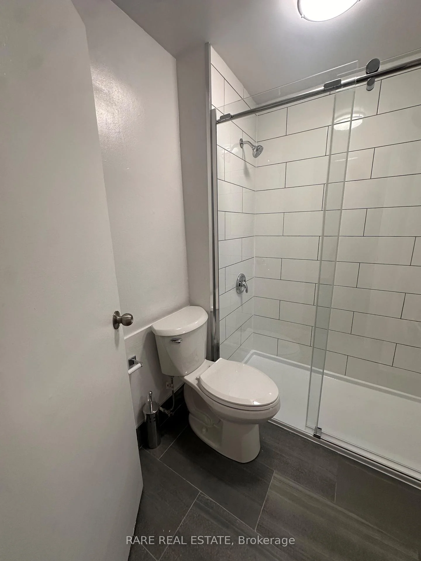 Photo 3 of Unit 27, 130 Macpherson Avenue, Toronto, Casa Loma — HOMEH