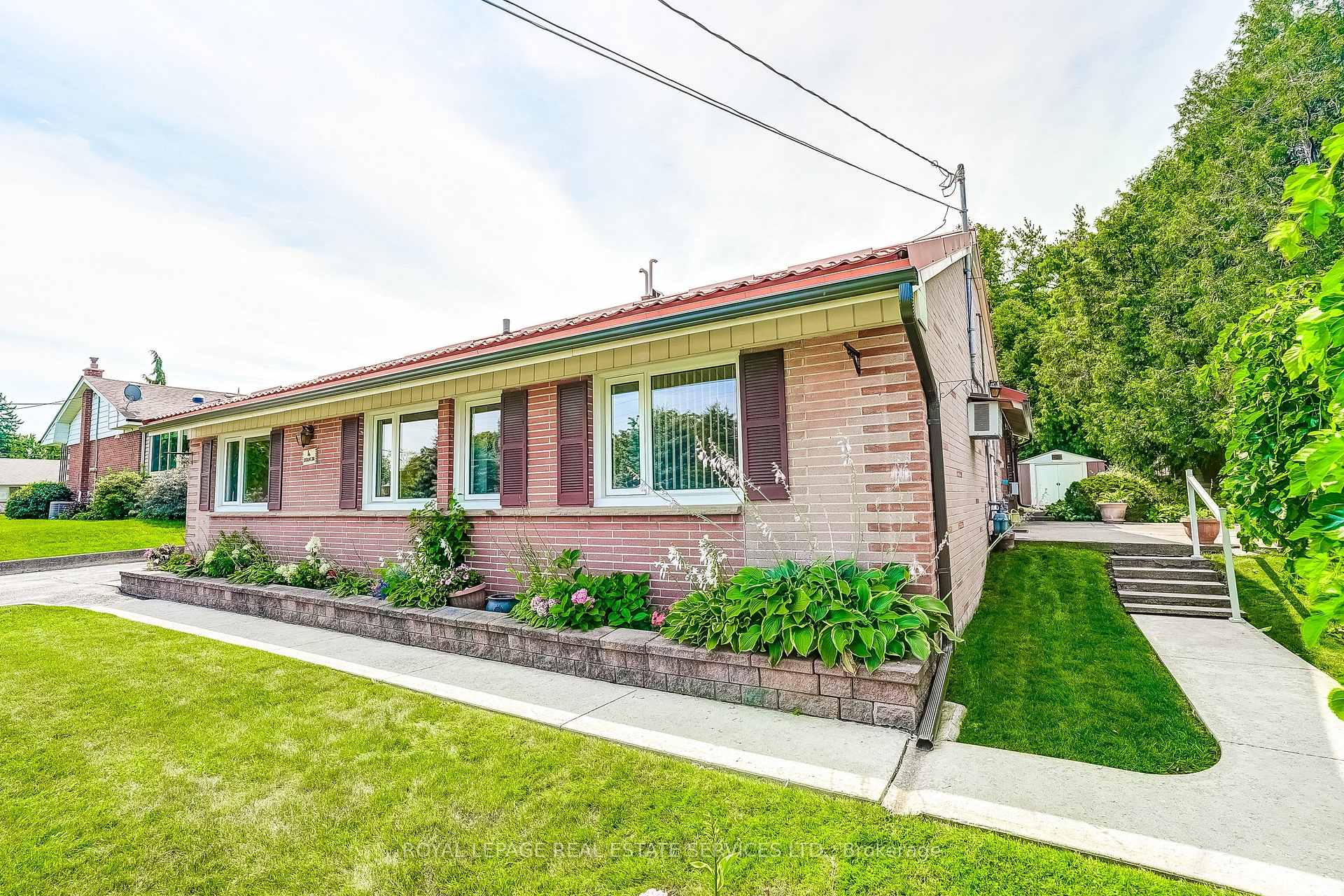Photo 1 of 4 Sora Drive, Mississauga, Streetsville — HOMEH