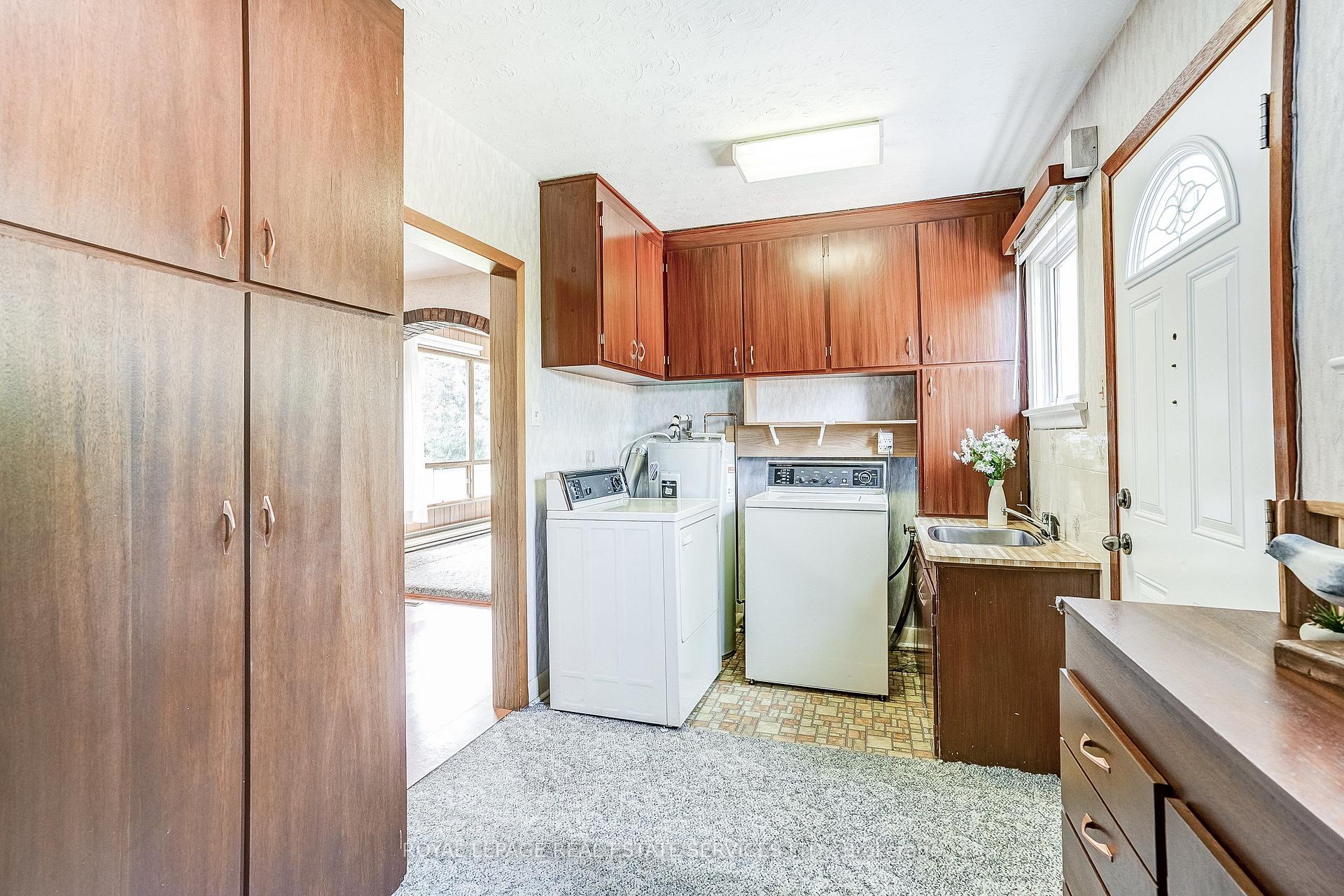 Photo 16 of 4 Sora Drive, Mississauga, Streetsville — HOMEH