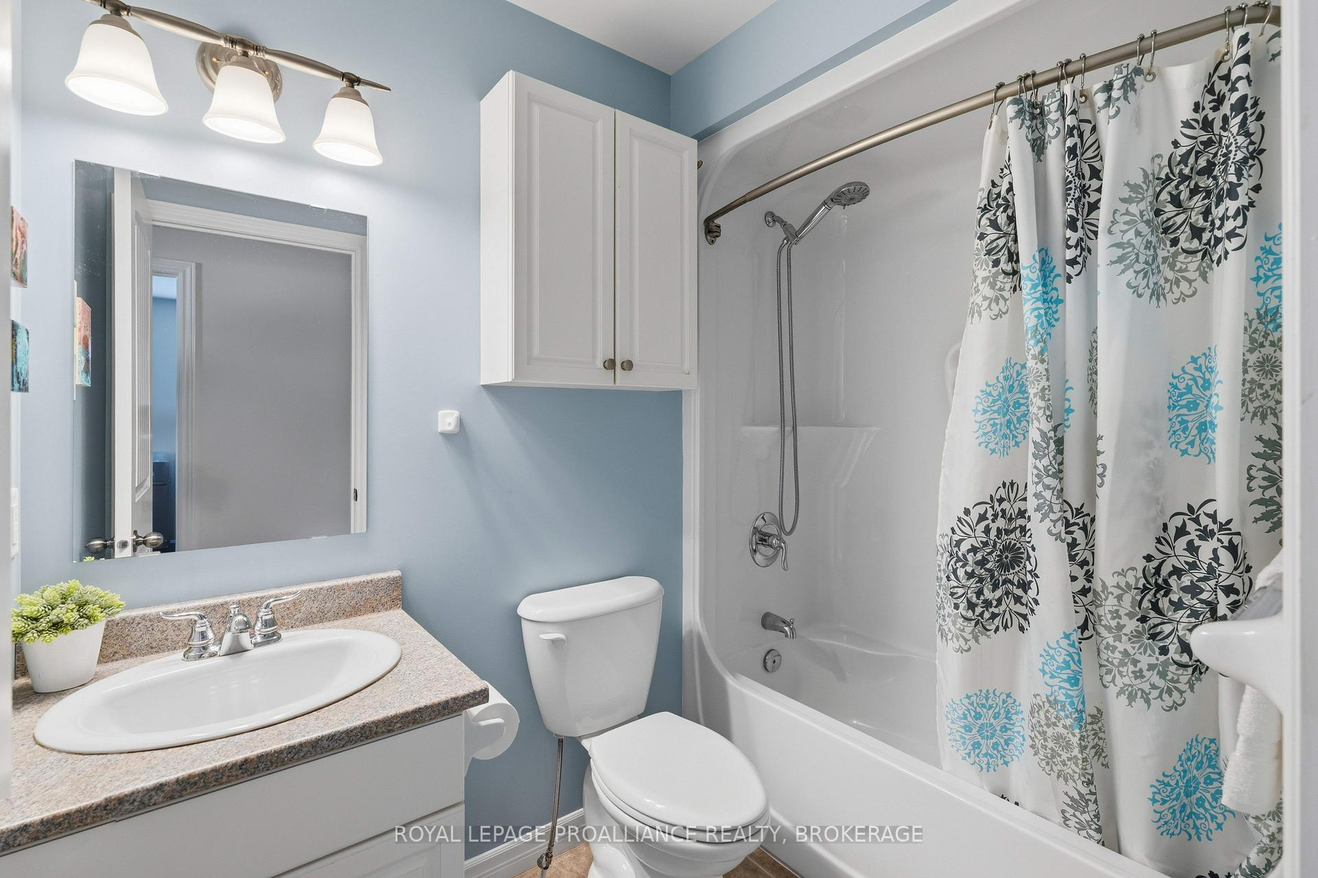 Photo 17 of 1094 Crossfield Avenue, Kingston, City Northwest — HOMEH