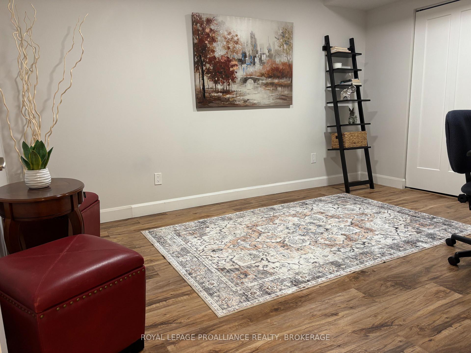 Photo 30 of 1094 Crossfield Avenue, Kingston, City Northwest — HOMEH