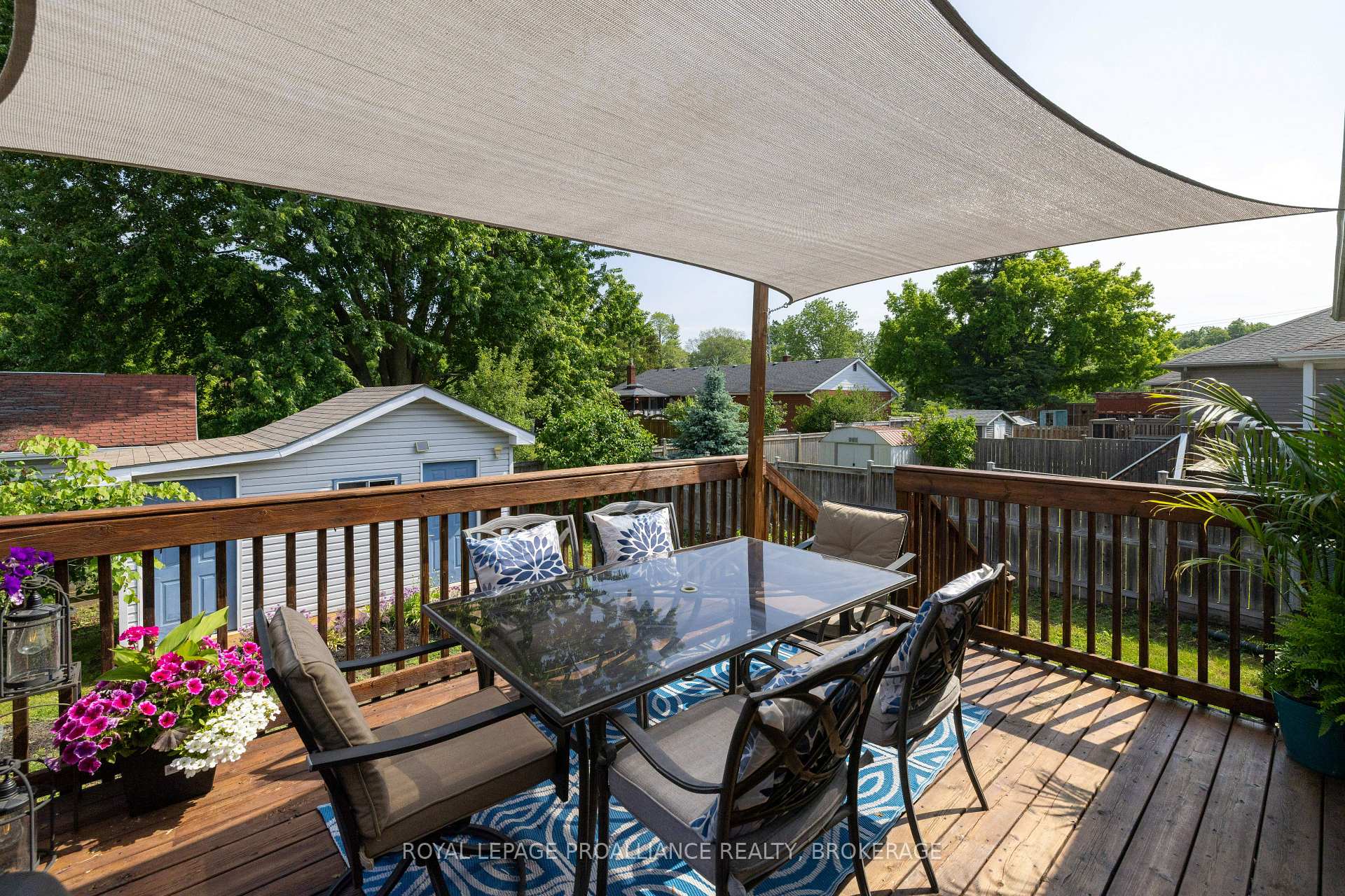 Photo 45 of 1094 Crossfield Avenue, Kingston, City Northwest — HOMEH