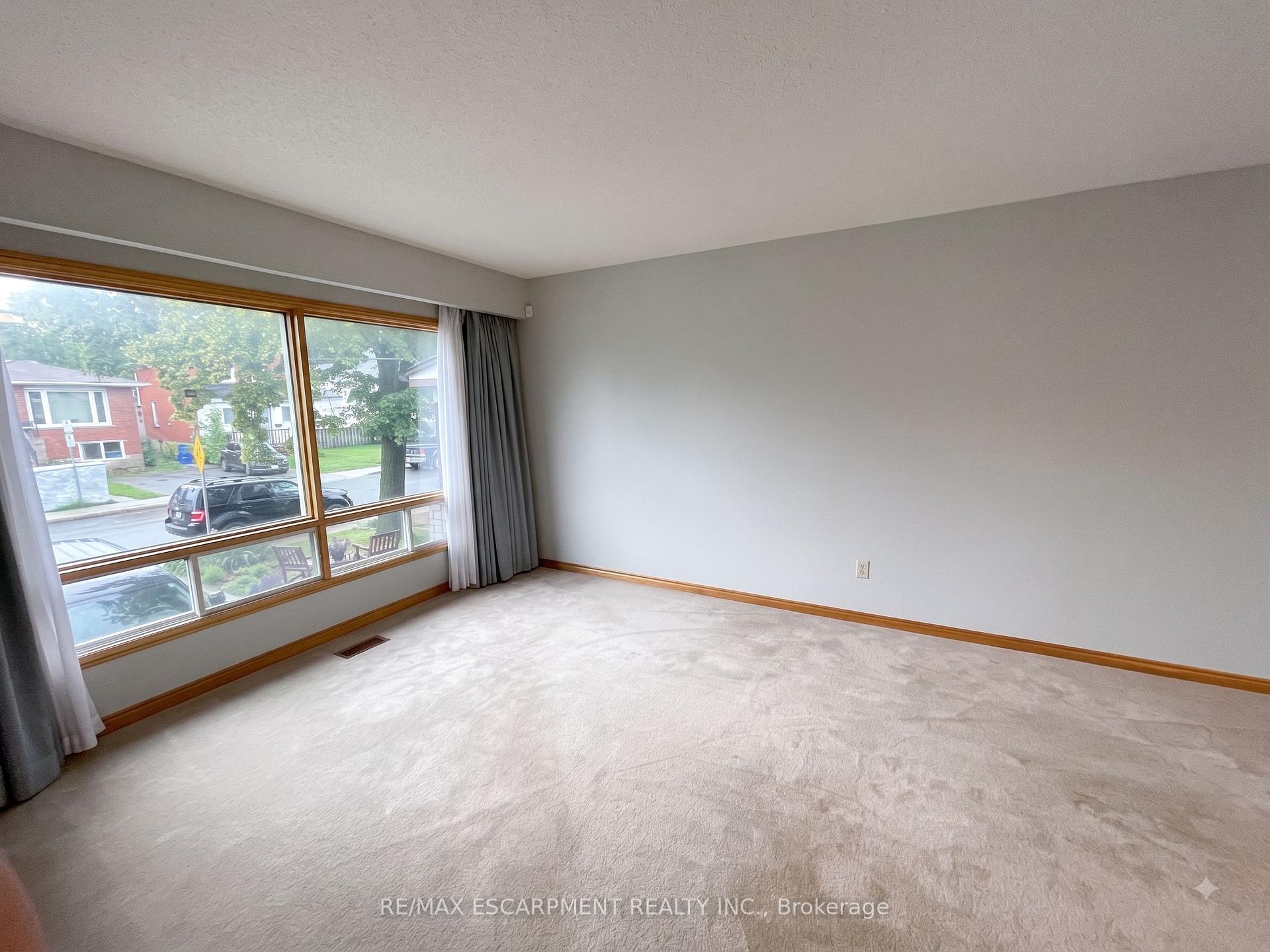 Photo 4 of 29 East 23rd Street, Hamilton, Eastmount — HOMEH
