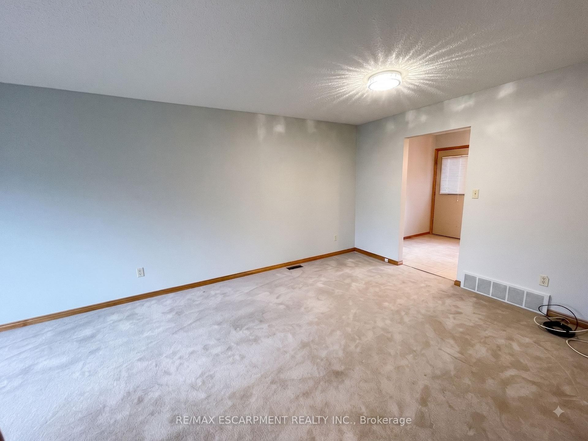 Photo 9 of 29 East 23rd Street, Hamilton, Eastmount — HOMEH