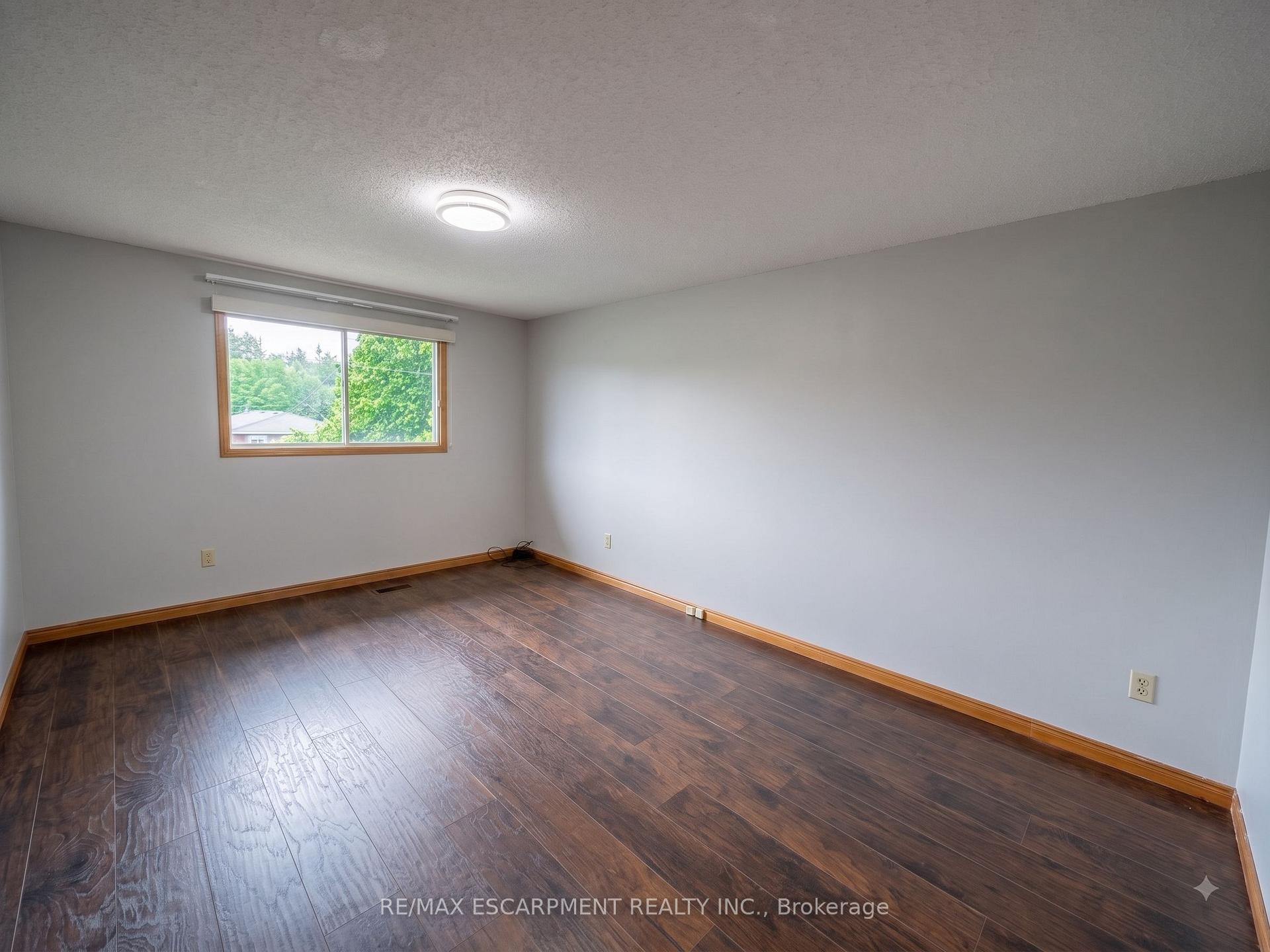 Photo 10 of 29 East 23rd Street, Hamilton, Eastmount — HOMEH
