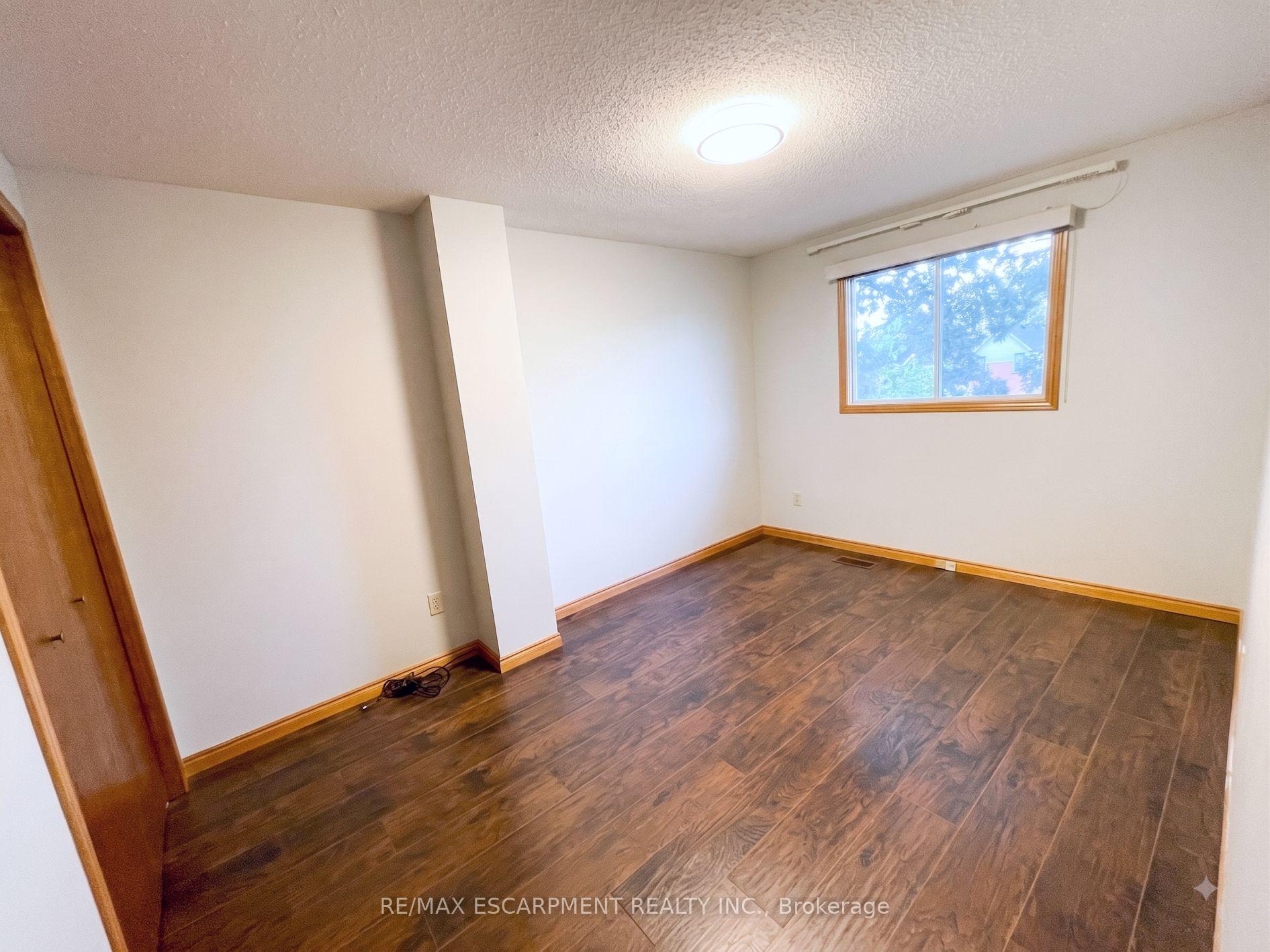 Photo 11 of 29 East 23rd Street, Hamilton, Eastmount — HOMEH