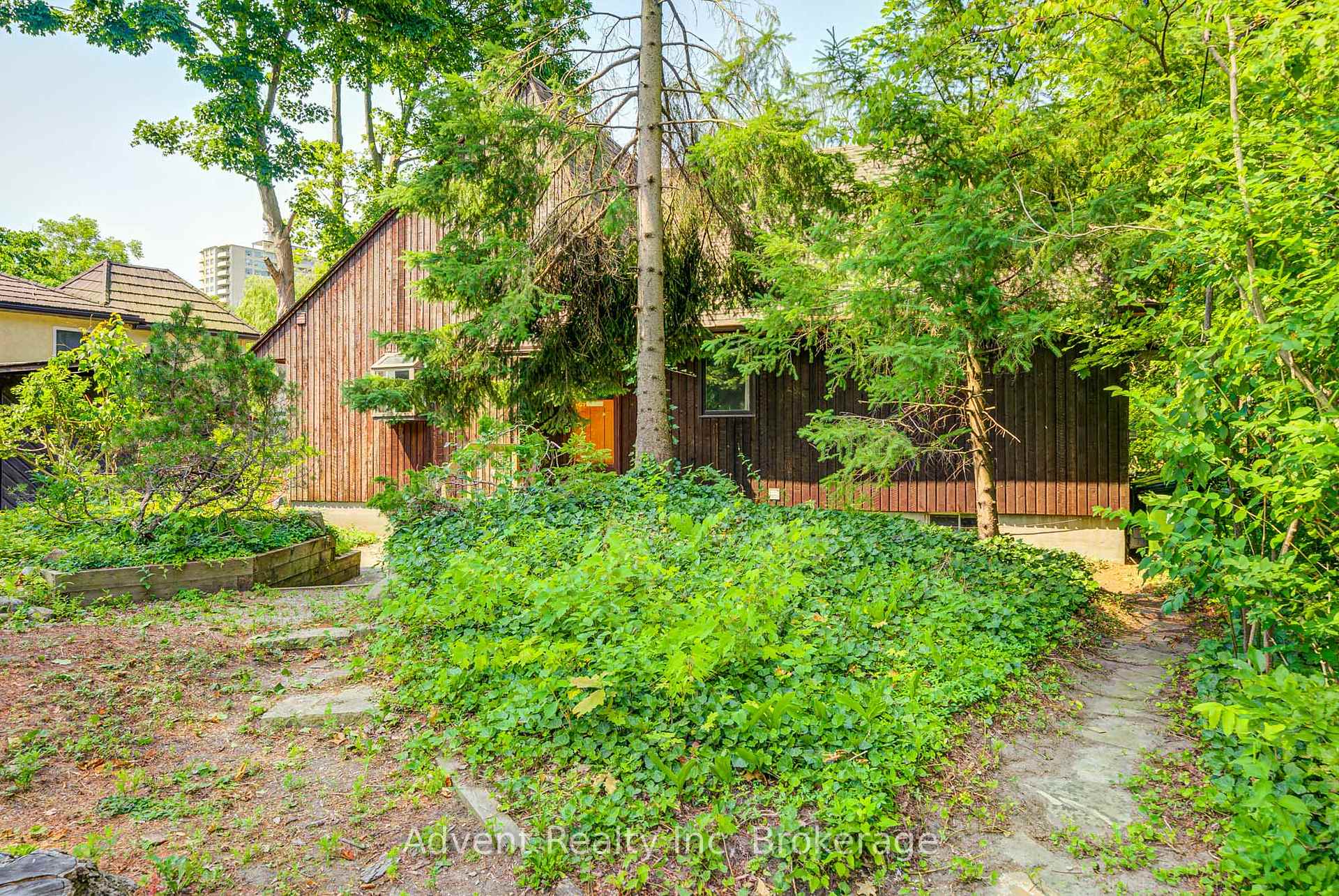 Photo 5 of 74 Don River Boulevard, North York, Lansing-Westgate — HOMEH