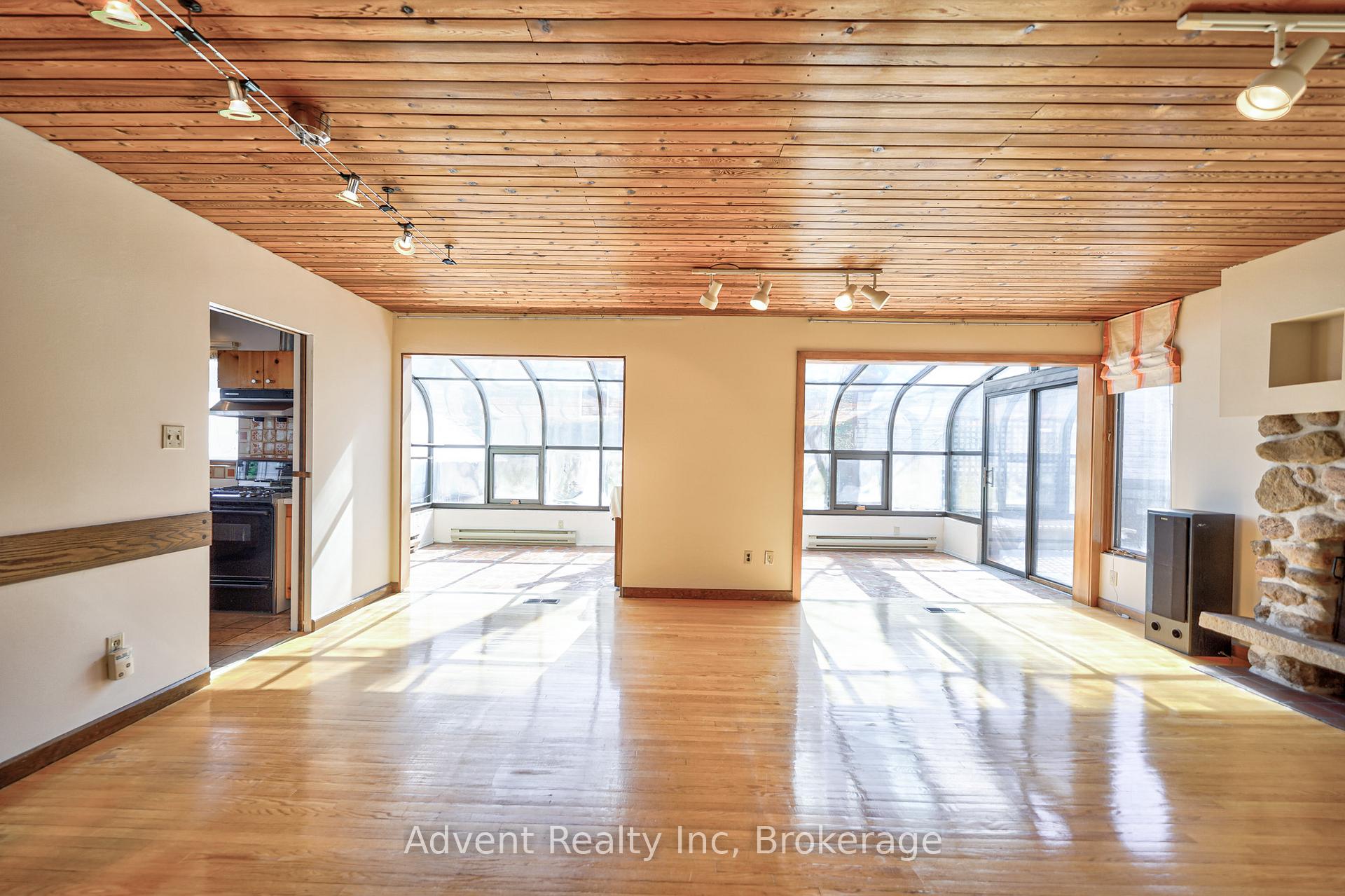 Photo 12 of 74 Don River Boulevard, North York, Lansing-Westgate — HOMEH