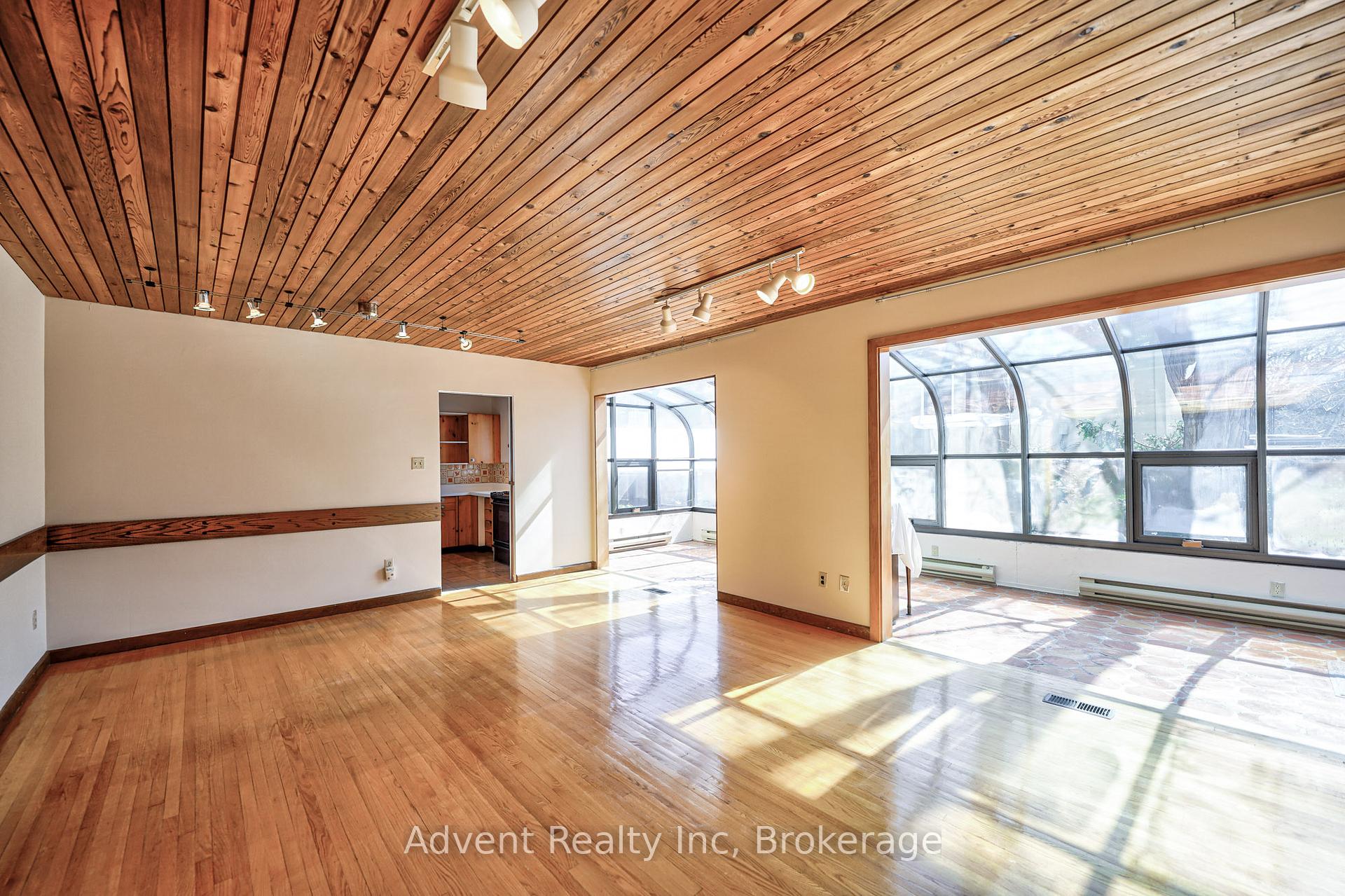 Photo 13 of 74 Don River Boulevard, North York, Lansing-Westgate — HOMEH