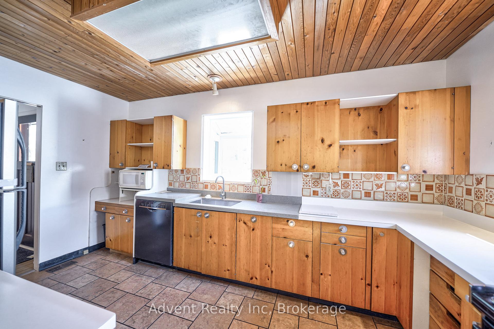 Photo 19 of 74 Don River Boulevard, North York, Lansing-Westgate — HOMEH