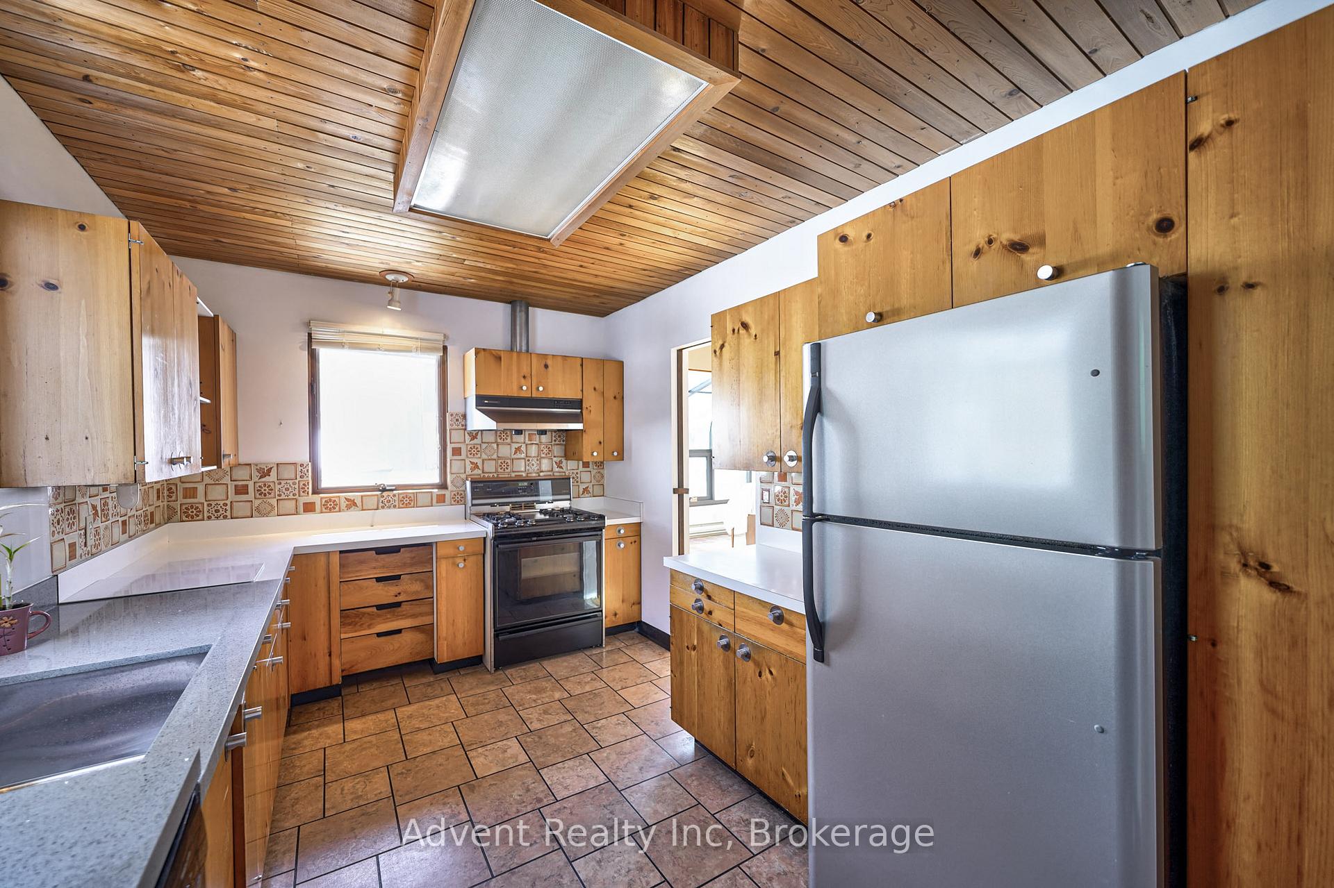 Photo 22 of 74 Don River Boulevard, North York, Lansing-Westgate — HOMEH