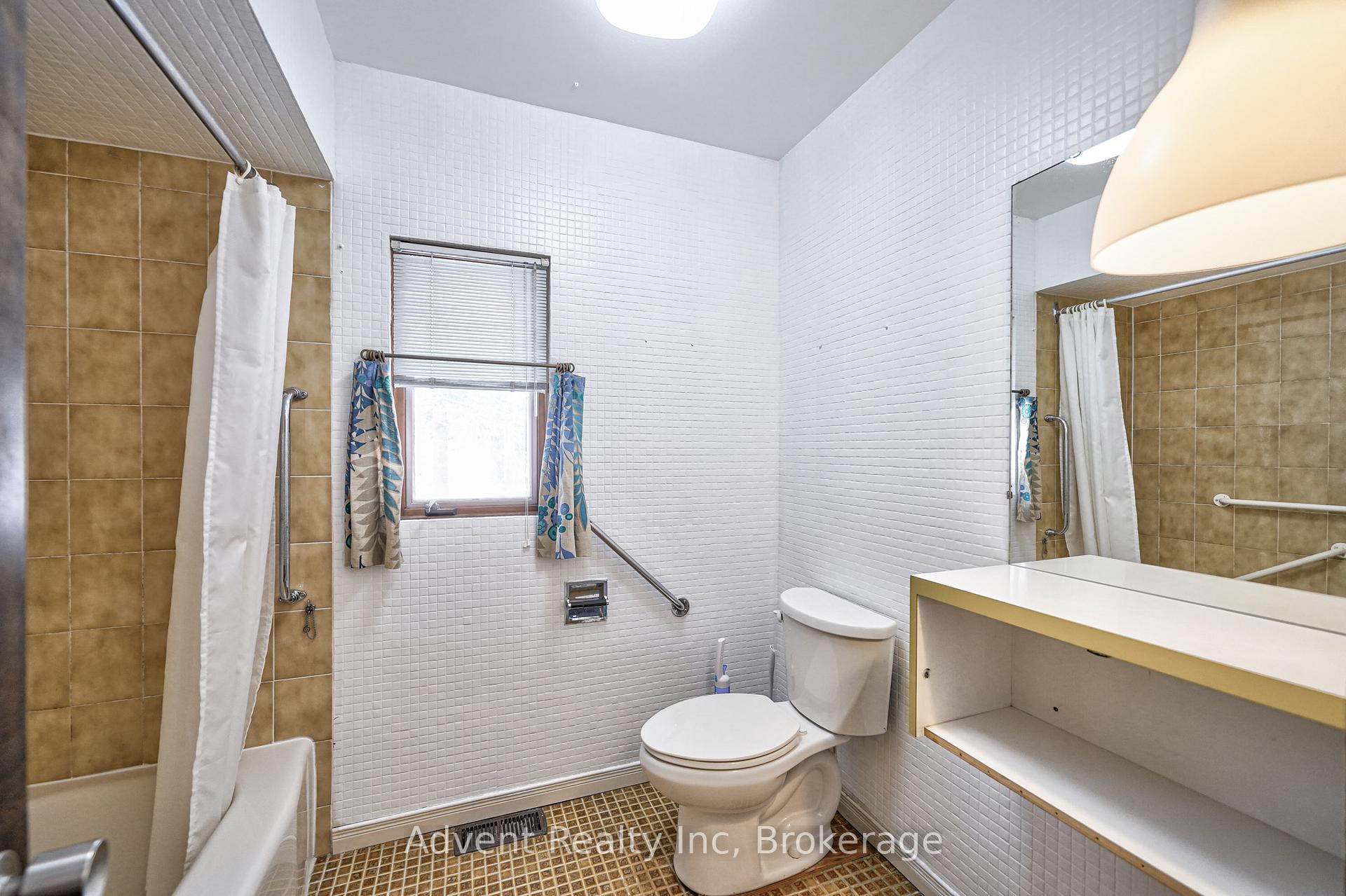 Photo 30 of 74 Don River Boulevard, North York, Lansing-Westgate — HOMEH