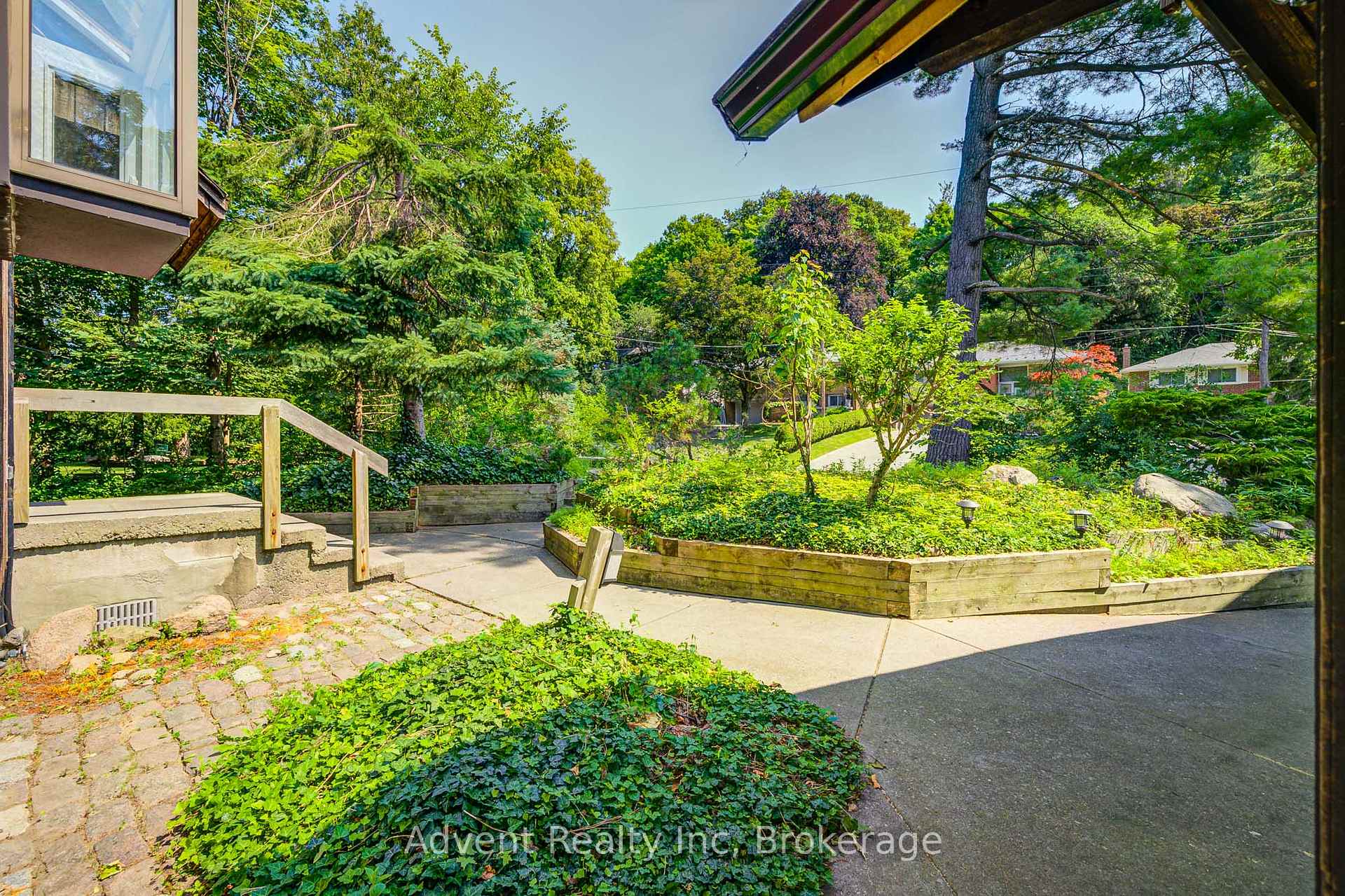Photo 49 of 74 Don River Boulevard, North York, Lansing-Westgate — HOMEH