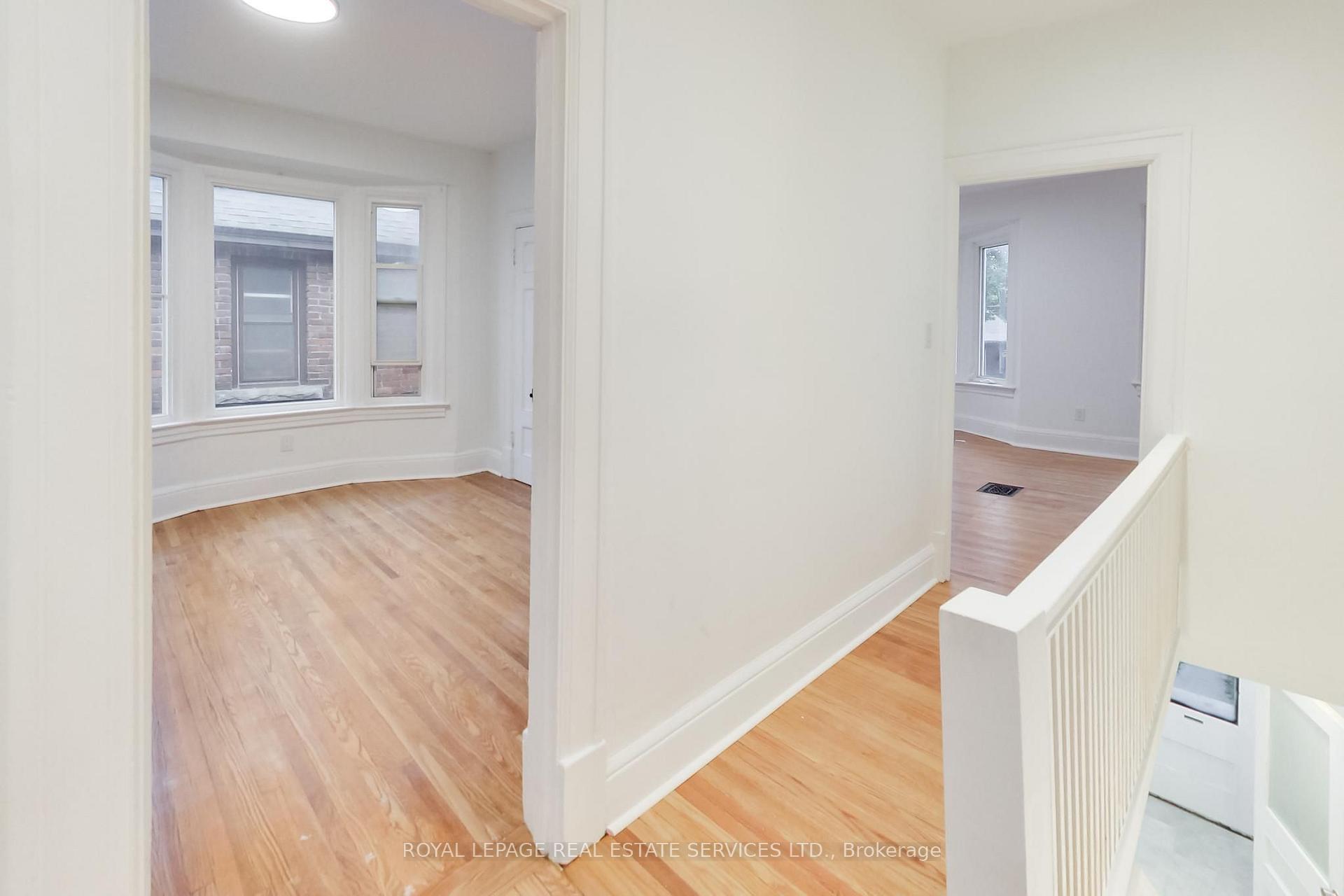 Photo 50 of Unit Upper, 218 Montrose Avenue, Toronto, Palmerston-Little Italy — HOMEH