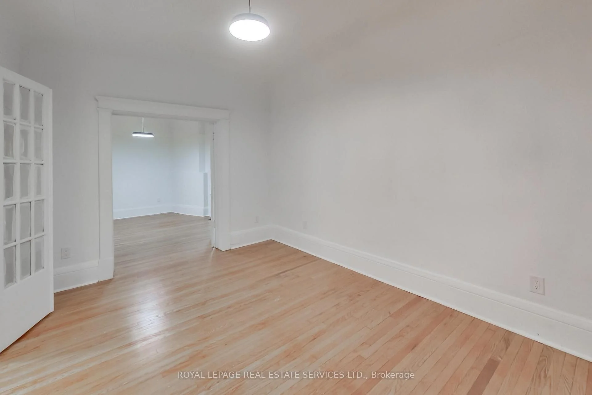 Photo 13 of Unit Upper, 218 Montrose Avenue, Toronto, Palmerston-Little Italy — HOMEH