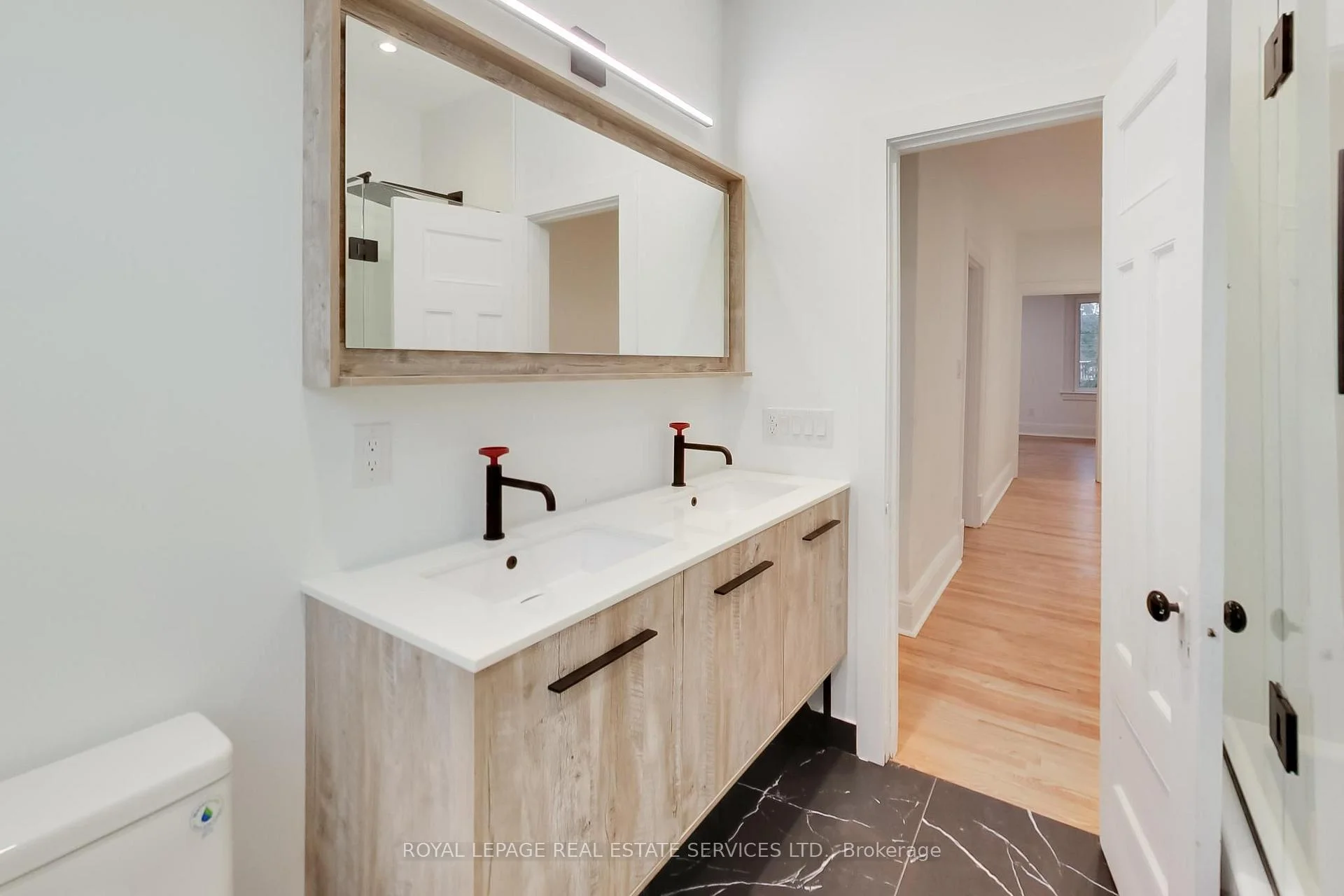 Photo 54 of Unit Upper, 218 Montrose Avenue, Toronto, Palmerston-Little Italy — HOMEH