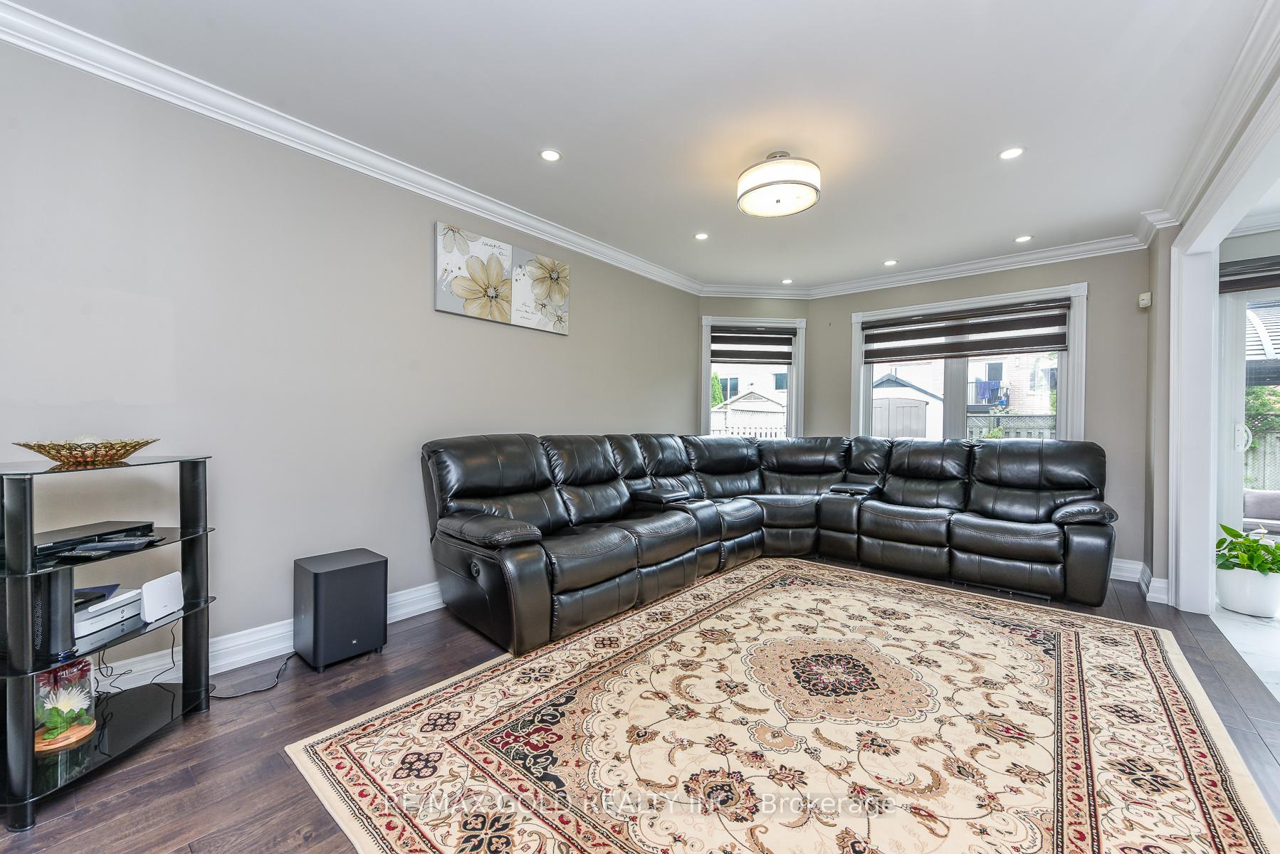 Photo 11 of 72 Rainforest Drive, Brampton, Sandringham-Wellington — HOMEH