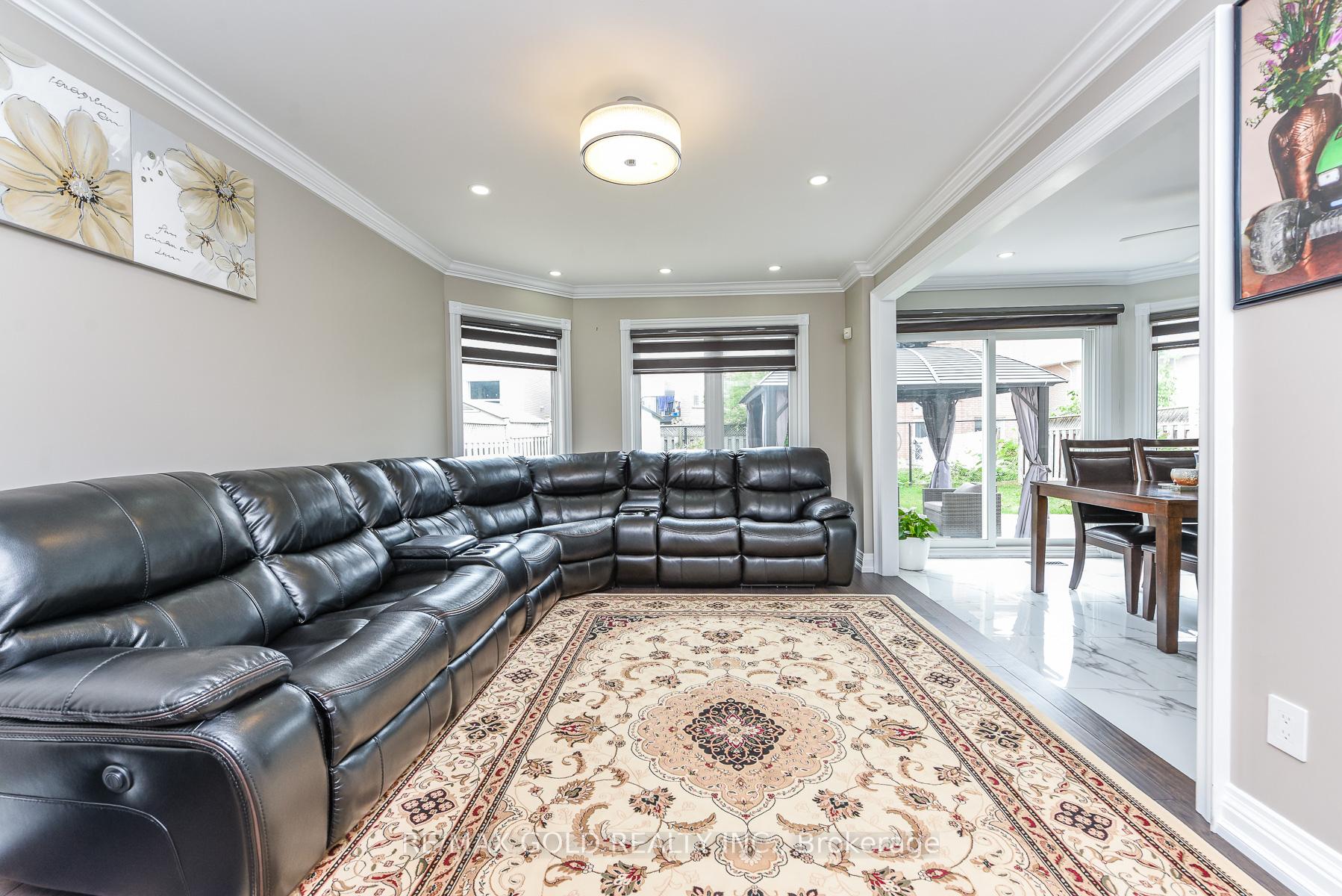 Photo 12 of 72 Rainforest Drive, Brampton, Sandringham-Wellington — HOMEH