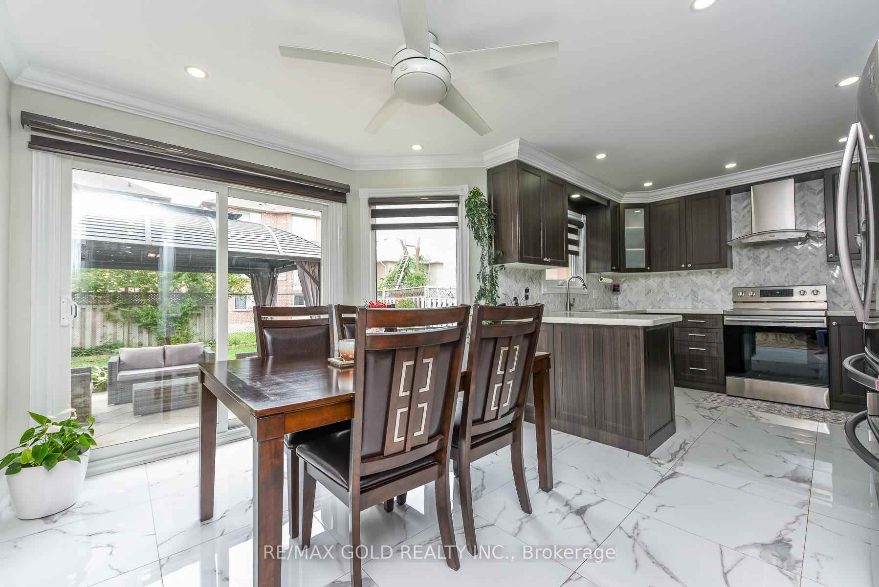 Photo 14 of 72 Rainforest Drive, Brampton, Sandringham-Wellington — HOMEH
