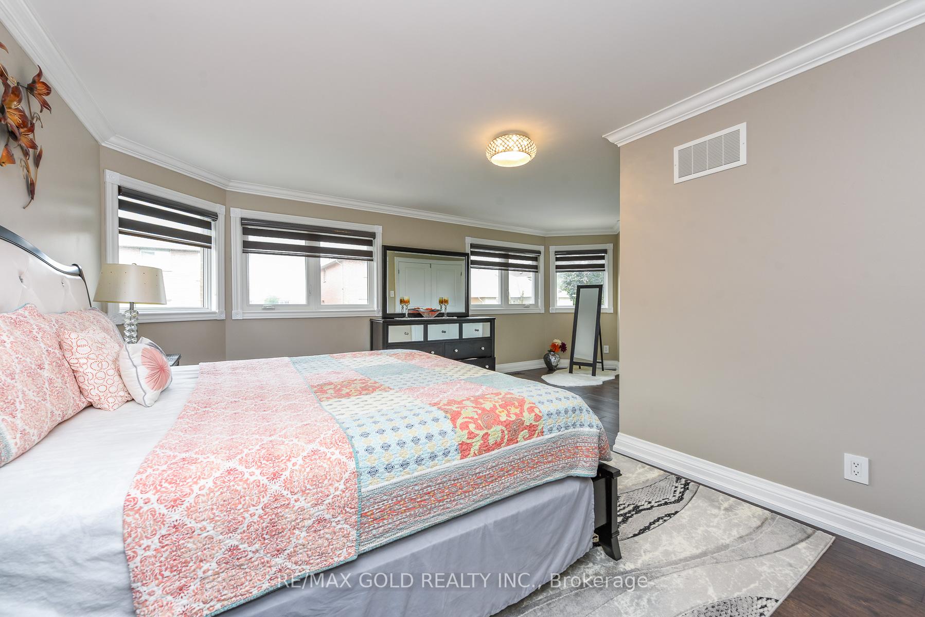 Photo 25 of 72 Rainforest Drive, Brampton, Sandringham-Wellington — HOMEH