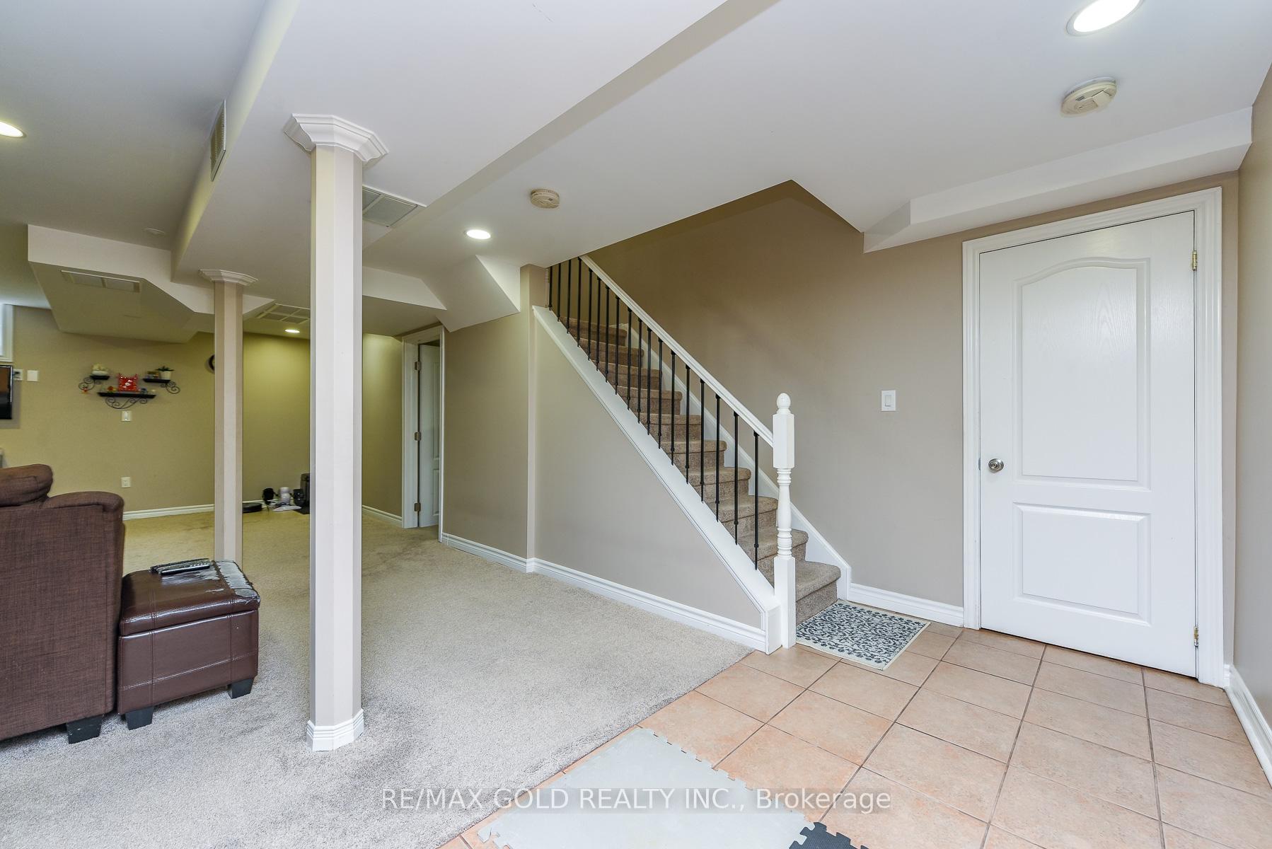 Photo 38 of 72 Rainforest Drive, Brampton, Sandringham-Wellington — HOMEH