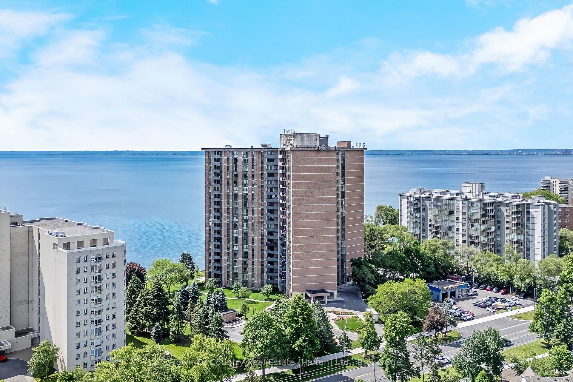Photo of Unit 1906, 5250 Lakeshore Road