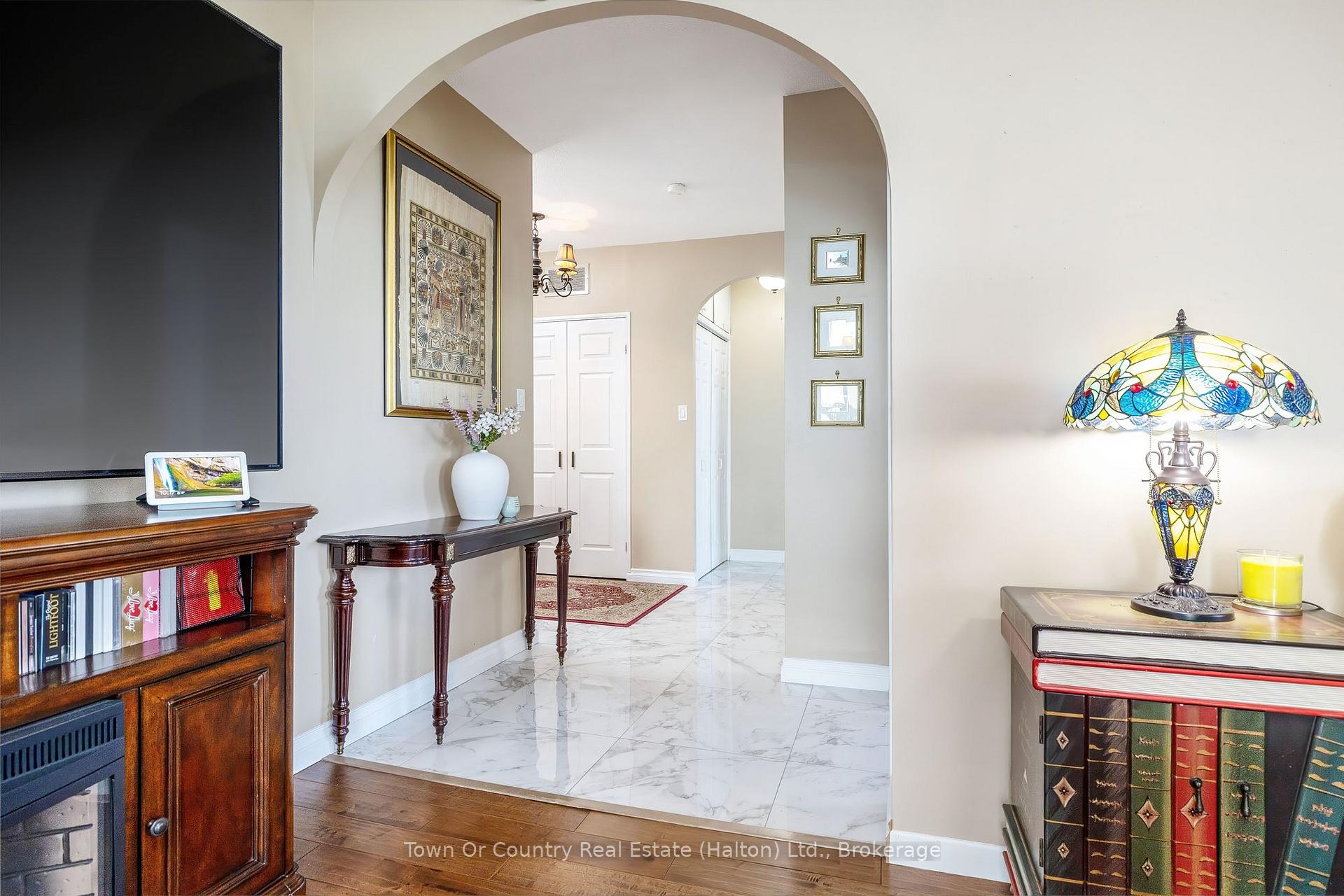 Photo 4 of Unit 1906, 5250 Lakeshore Road, Burlington, Appleby — HOMEH