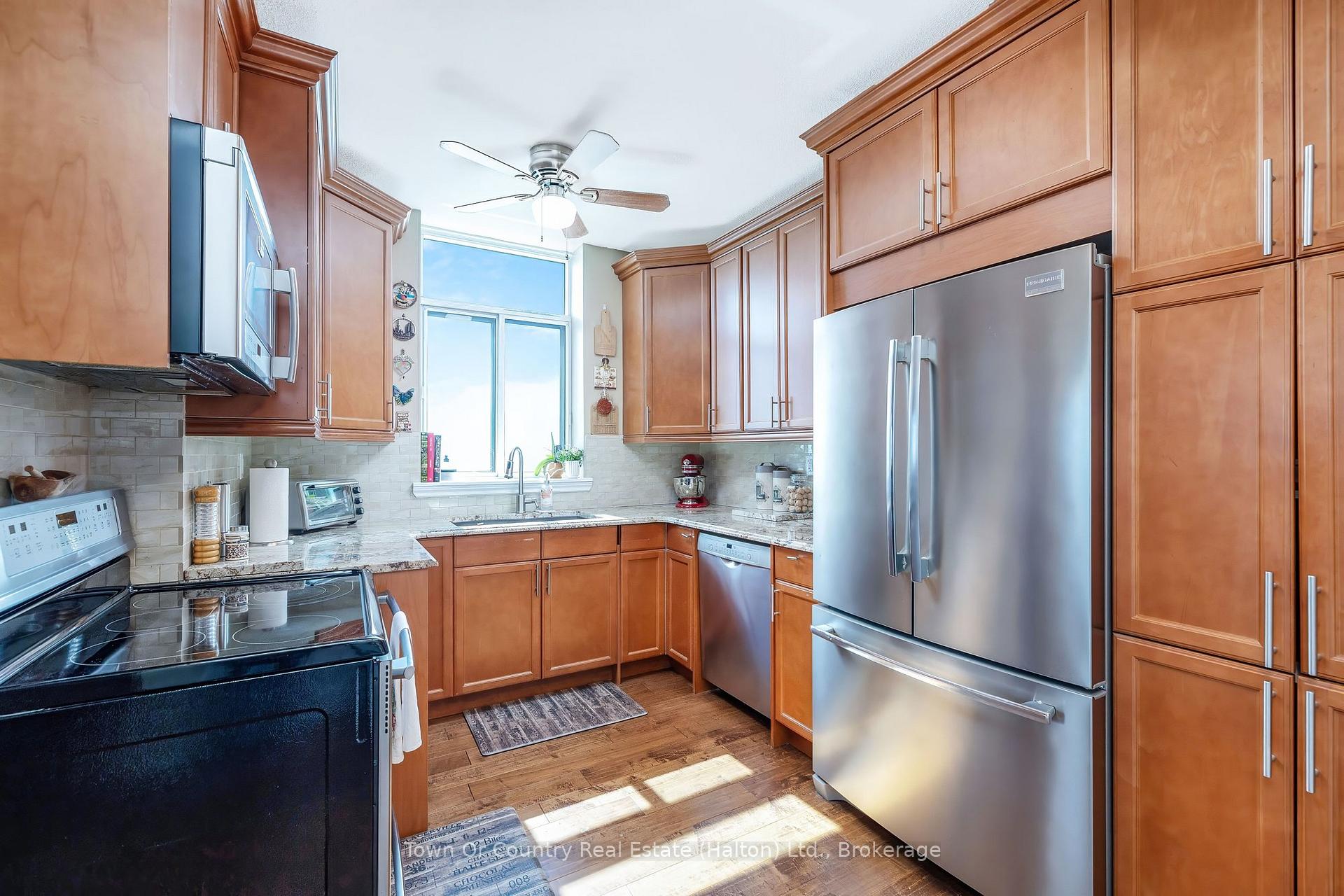 Photo 11 of Unit 1906, 5250 Lakeshore Road, Burlington, Appleby — HOMEH