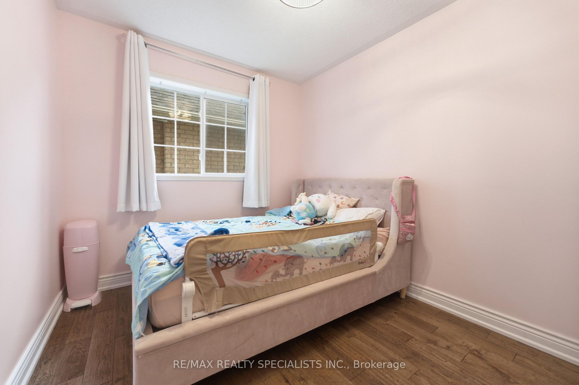 Photo 17 of 192 Van Scott Drive, Brampton, Northwest Sandalwood Parkway — HOMEH