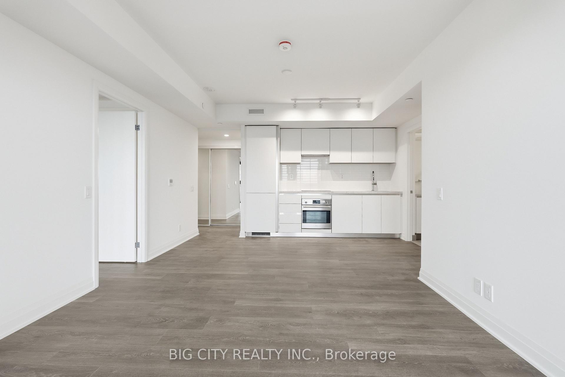 Photo 8 of Unit 710, 25 Frederick Todd Way, Toronto, Leaside — HOMEH