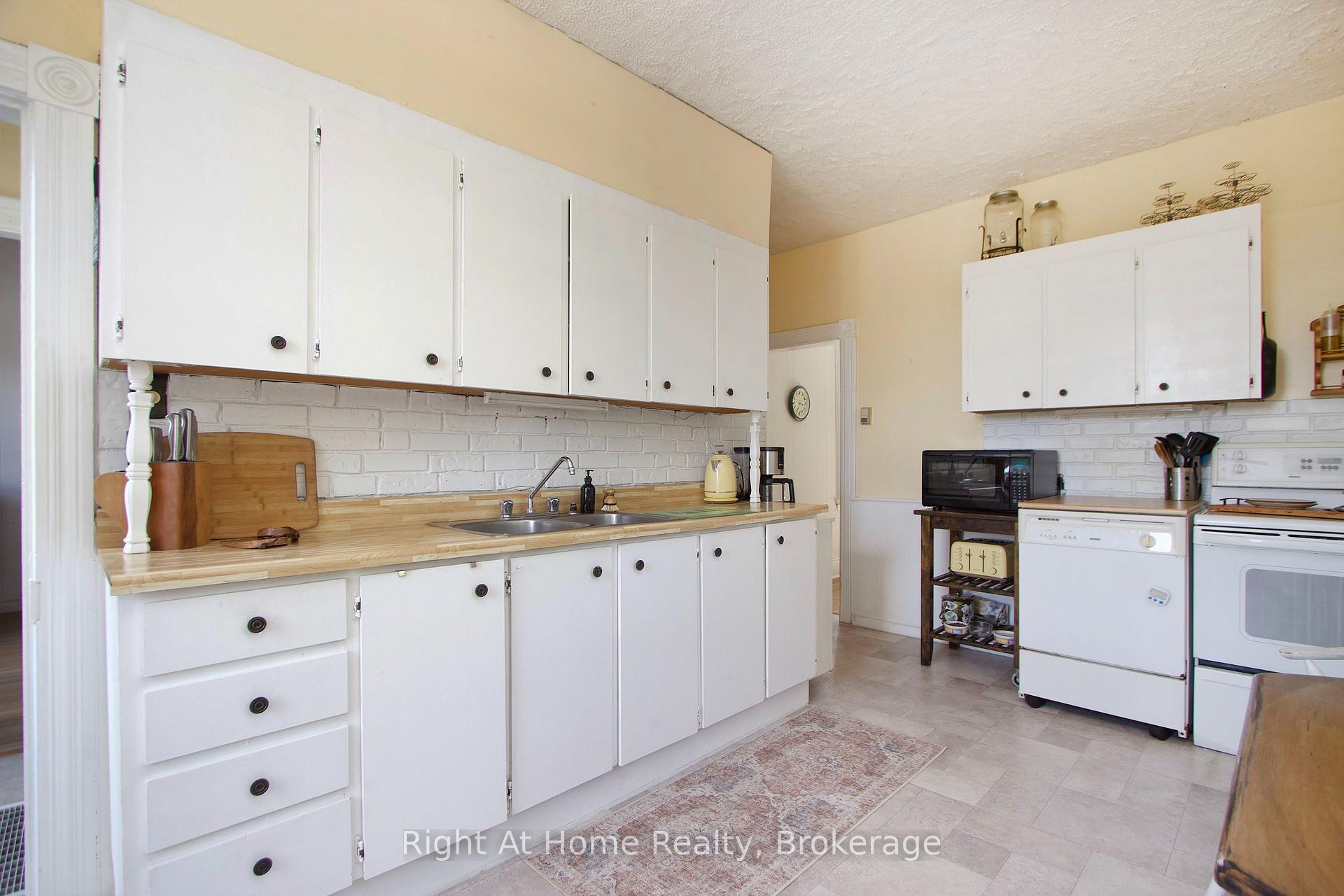 Photo 10 of 3531 Church Street, Scugog, Blackstock — HOMEH