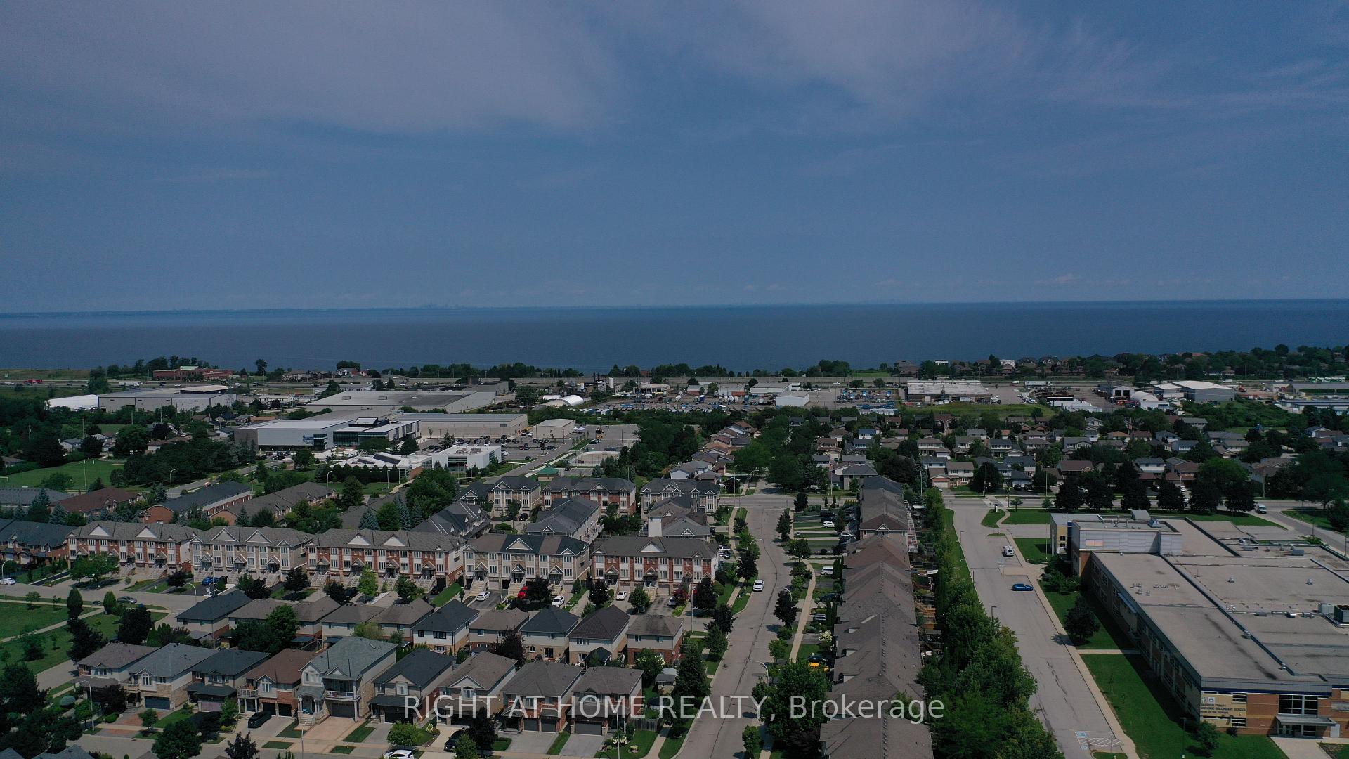 Photo 39 of 95 Hemlock Way, Grimsby, Grimsby West — HOMEH