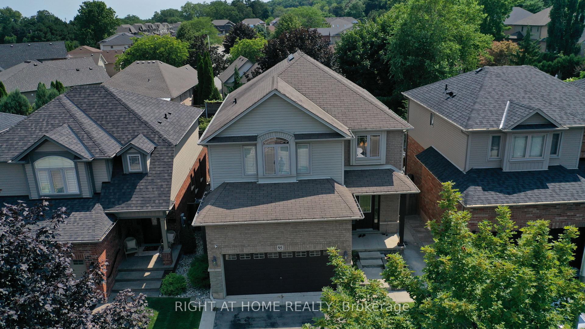 Photo 40 of 95 Hemlock Way, Grimsby, Grimsby West — HOMEH