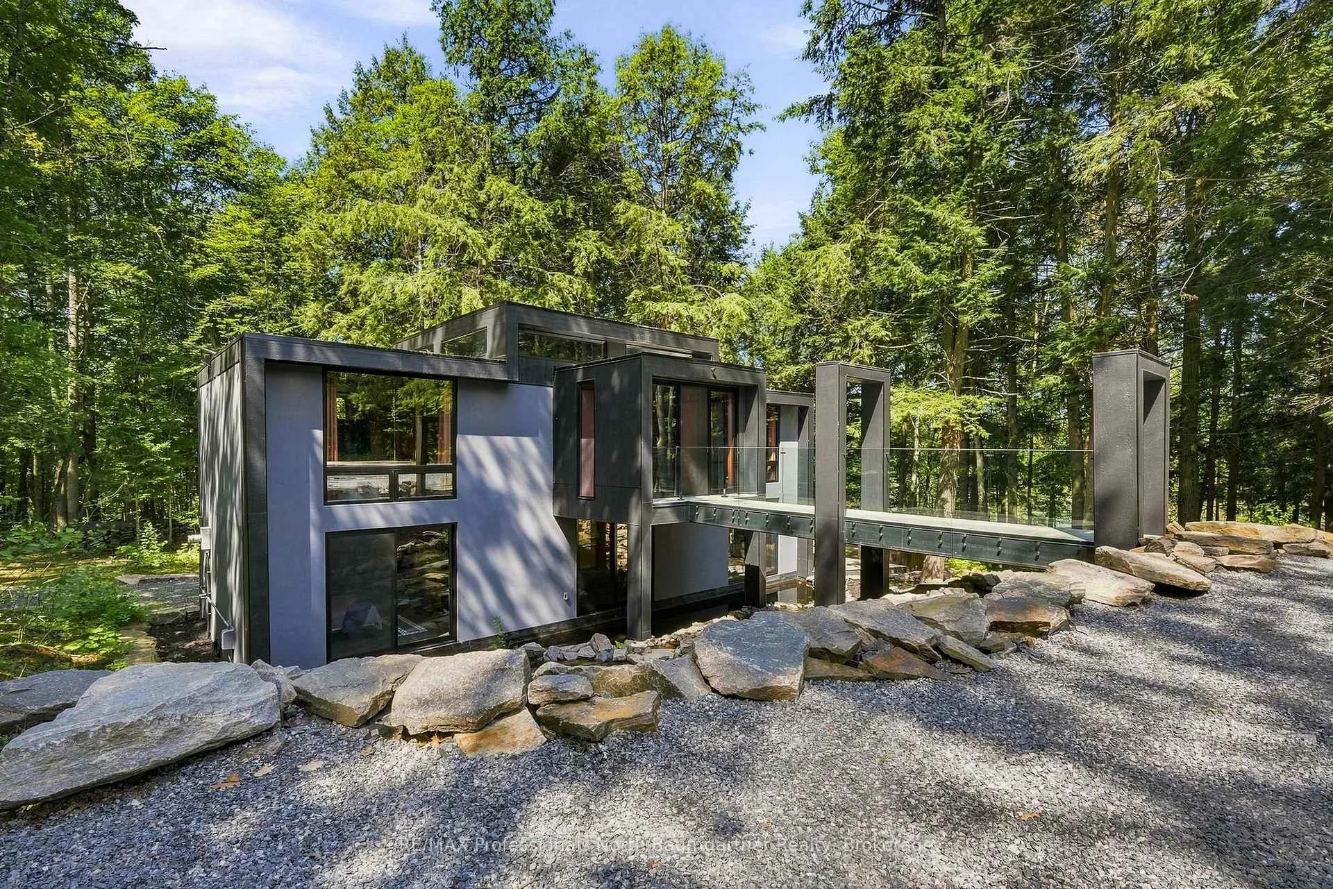 Photo 6 of 1433 Buckslide Road, Algonquin Highlands, Stanhope — HOMEH