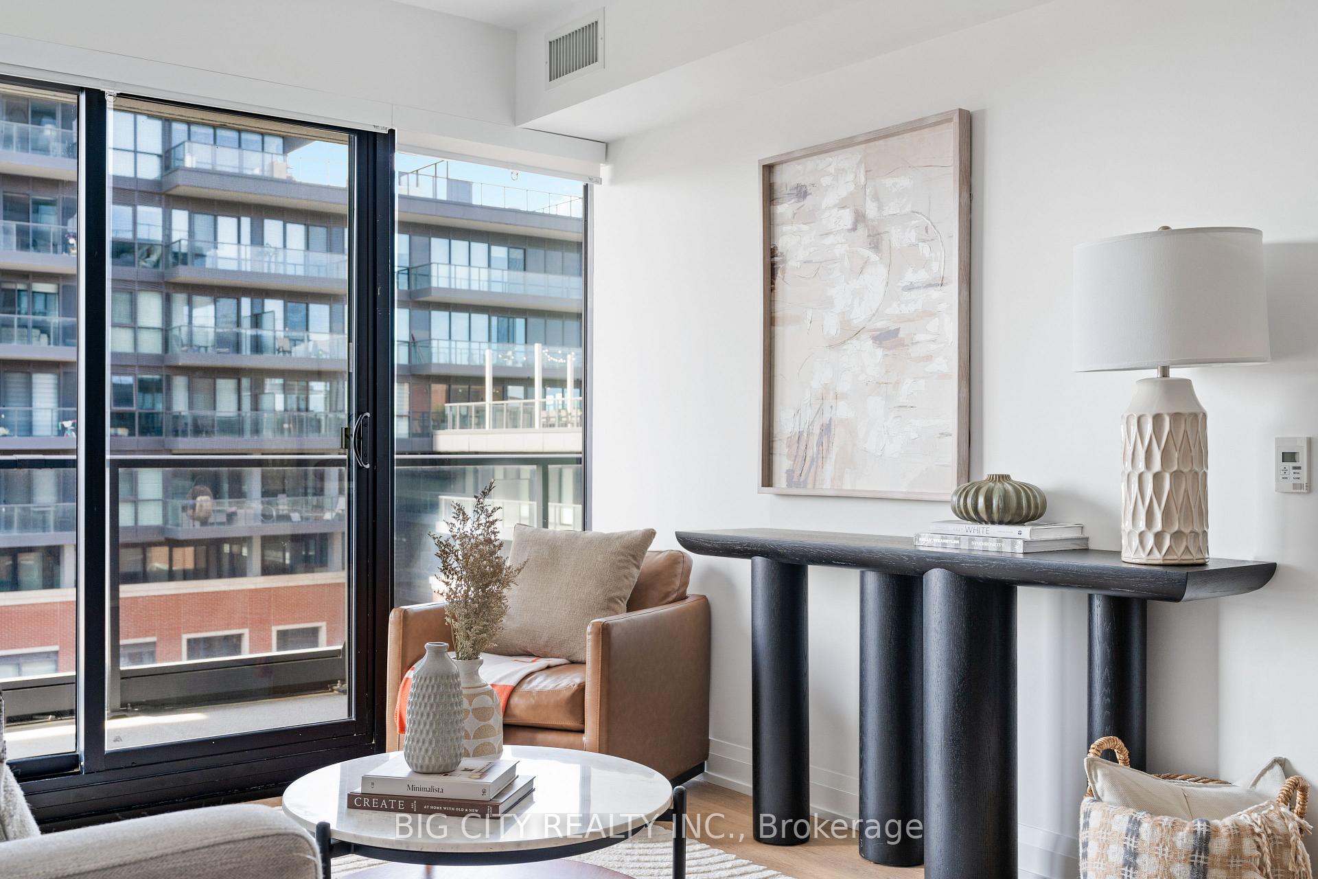 Photo 11 of Unit 902, 36 Brentcliffe Road, Toronto, Thorncliffe Park — HOMEH