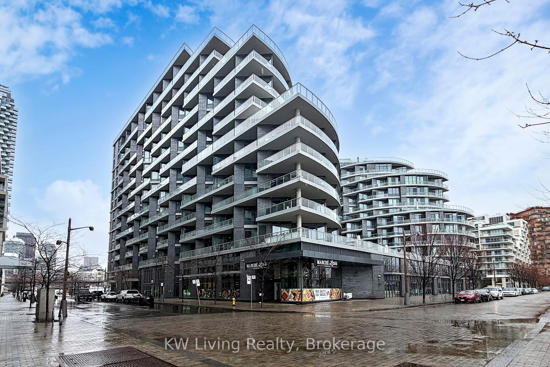 Photo 4 of Unit GPH 12, 1 Edgewater Drive, Toronto, Waterfront Communities — HOMEH