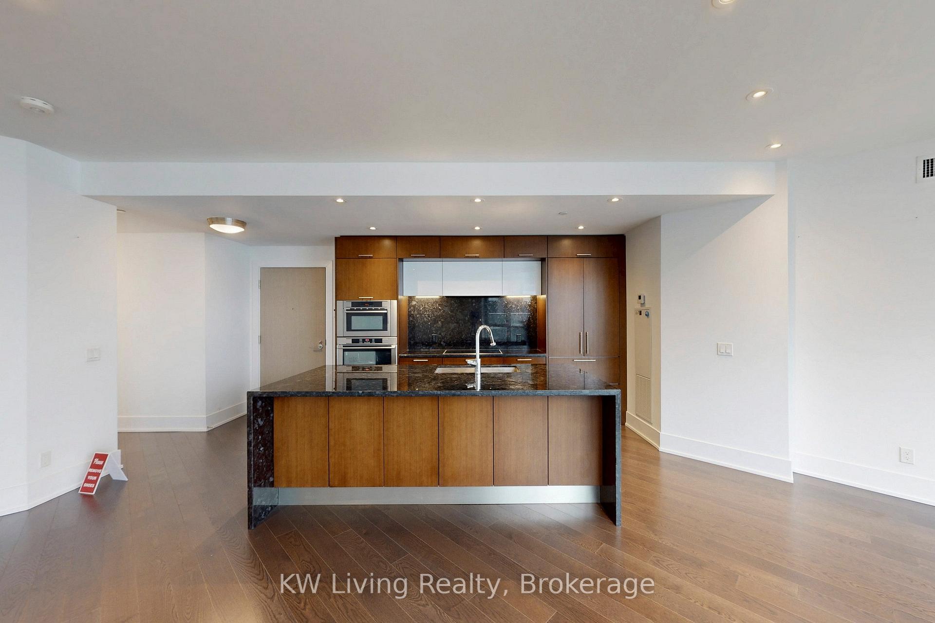 Photo 21 of Unit GPH 12, 1 Edgewater Drive, Toronto, Waterfront Communities — HOMEH