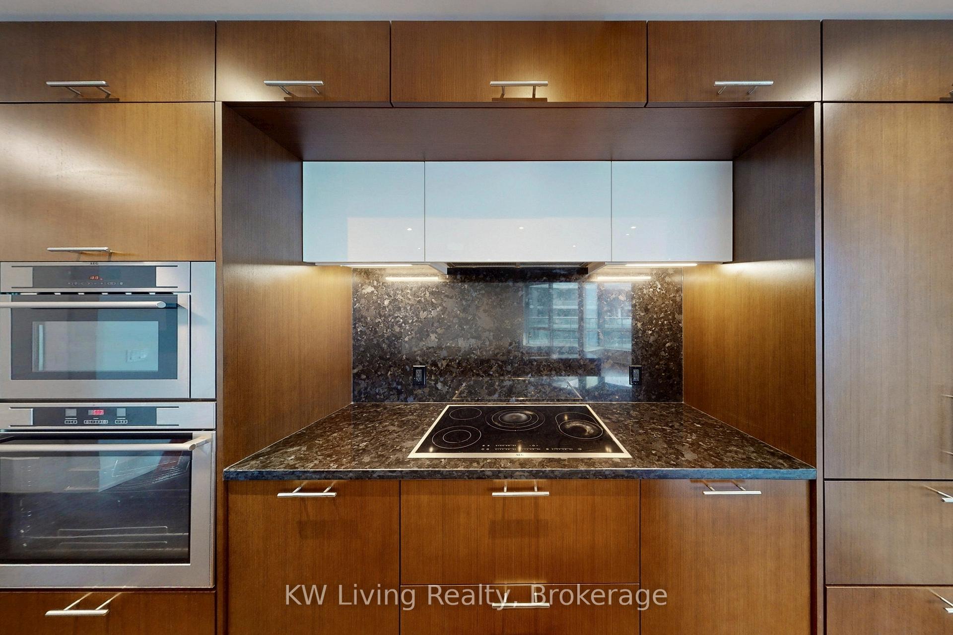 Photo 25 of Unit GPH 12, 1 Edgewater Drive, Toronto, Waterfront Communities — HOMEH