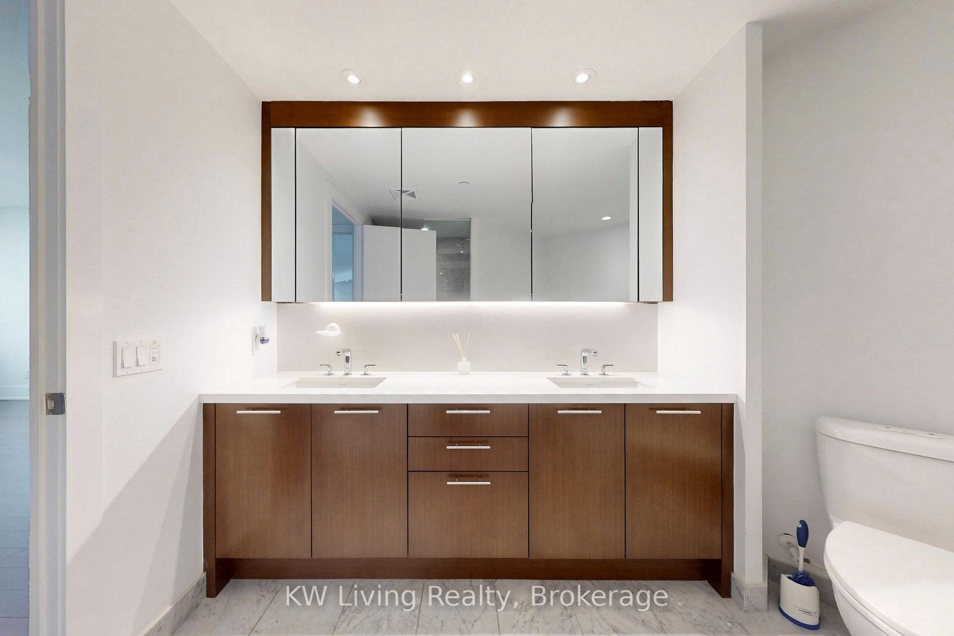 Photo 31 of Unit GPH 12, 1 Edgewater Drive, Toronto, Waterfront Communities — HOMEH