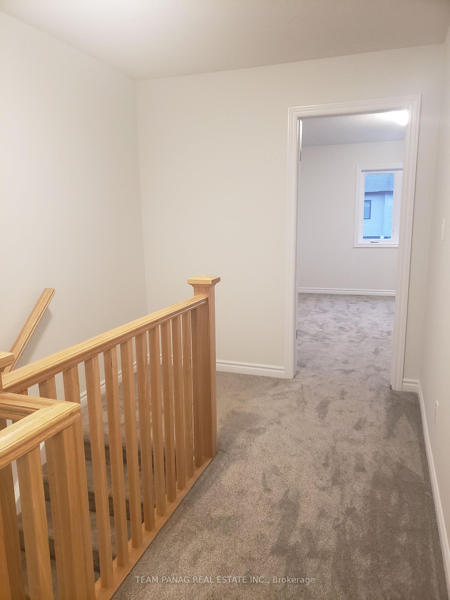 Photo 6 of 3146 Turner Crescent, London, South U — HOMEH