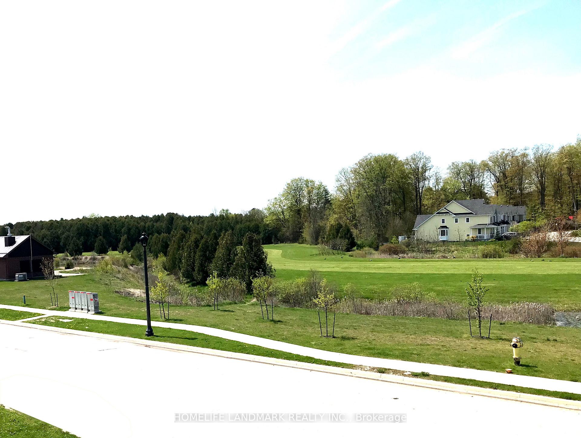 Photo 3 of 48 Village Gate Drive, Wasaga Beach — HOMEH
