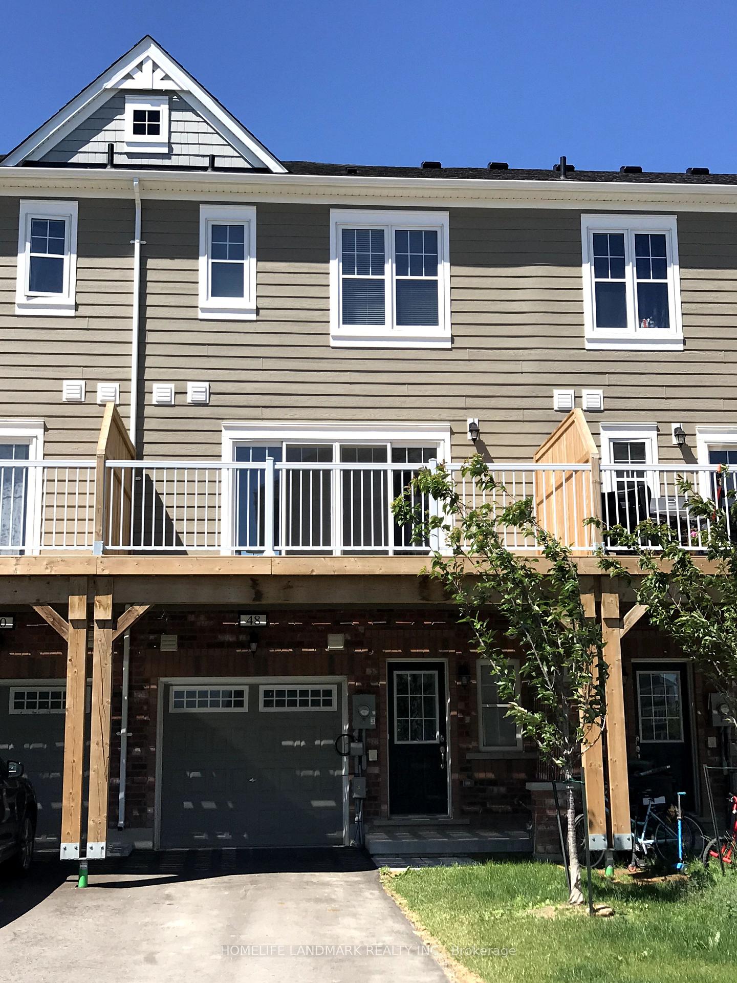 Photo 4 of 48 Village Gate Drive, Wasaga Beach — HOMEH