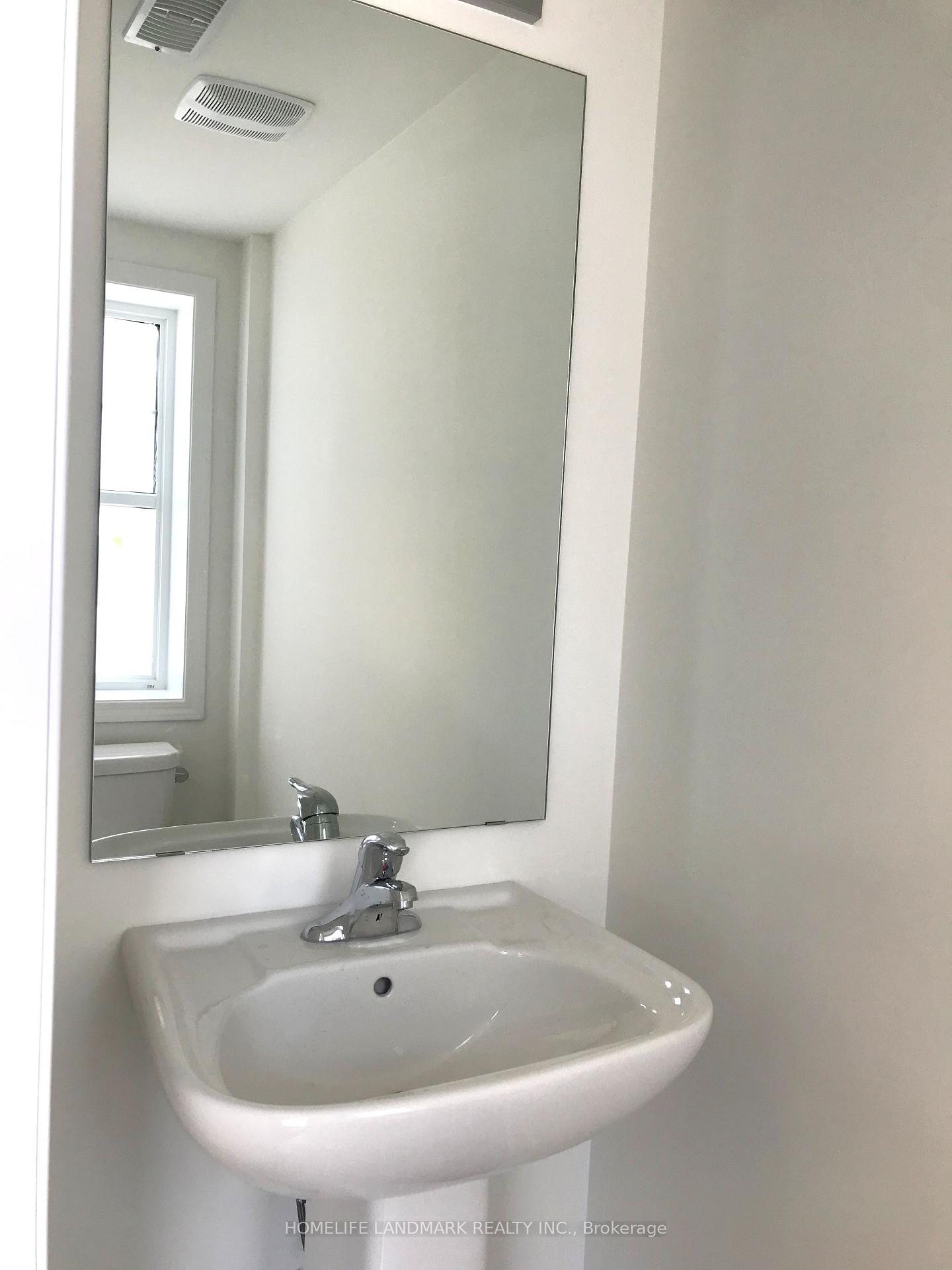 Photo 8 of 48 Village Gate Drive, Wasaga Beach — HOMEH