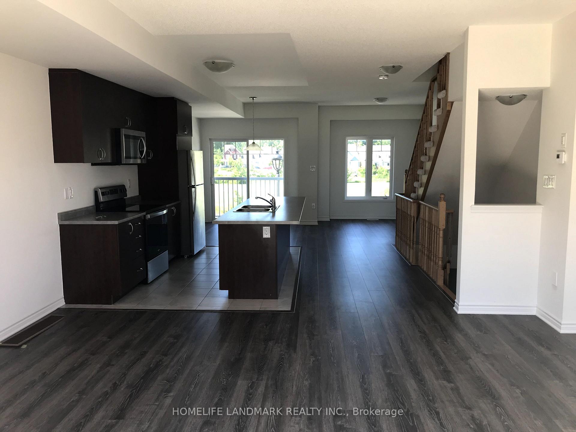 Photo 12 of 48 Village Gate Drive, Wasaga Beach — HOMEH