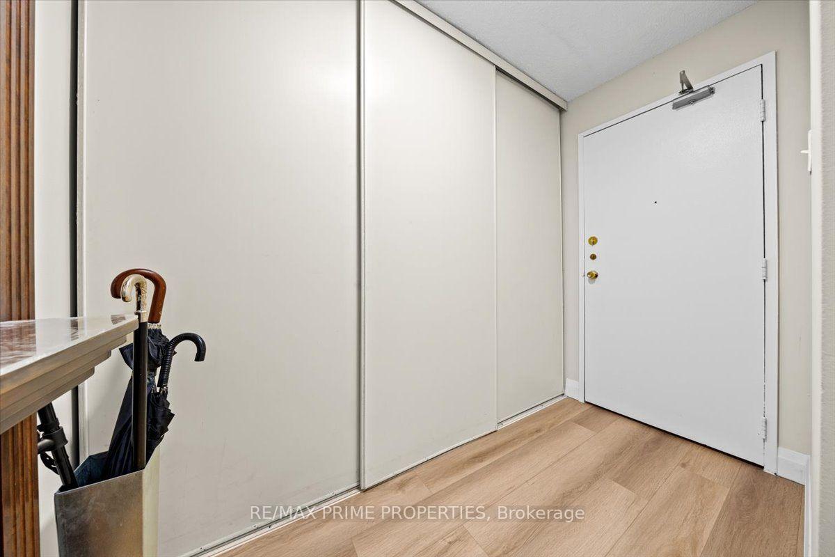 Photo 2 of Unit 209, 158 Mcarthur Avenue, Ottawa, Vanier — HOMEH