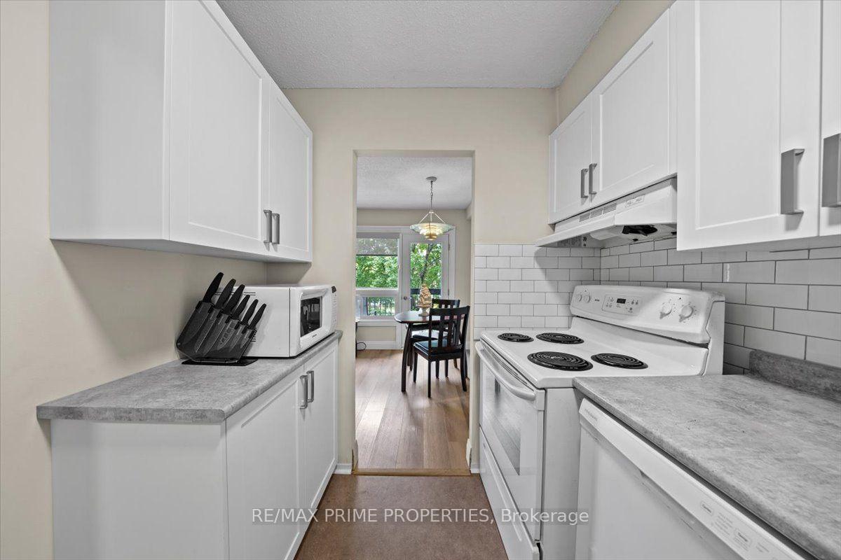Photo 5 of Unit 209, 158 Mcarthur Avenue, Ottawa, Vanier — HOMEH